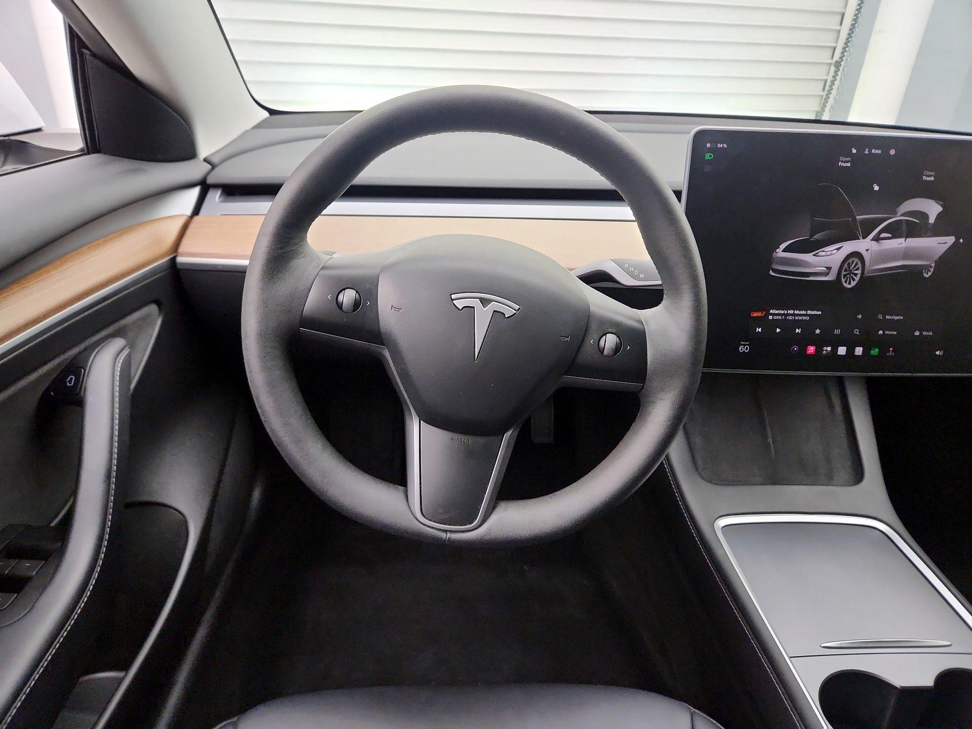 Thumbnail: 2022 Tesla Model 3 - 10