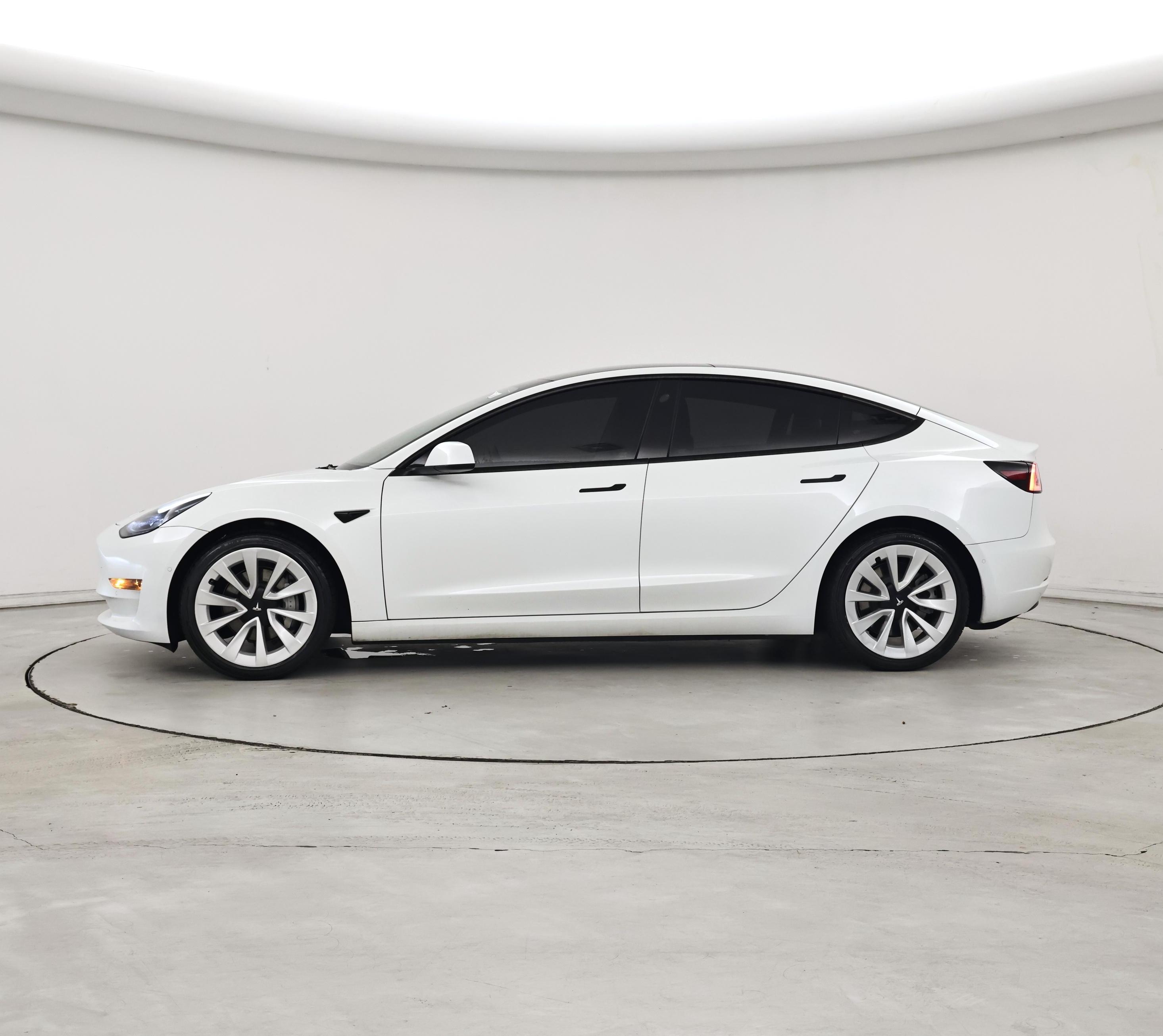 Thumbnail: 2022 Tesla Model 3 - 3