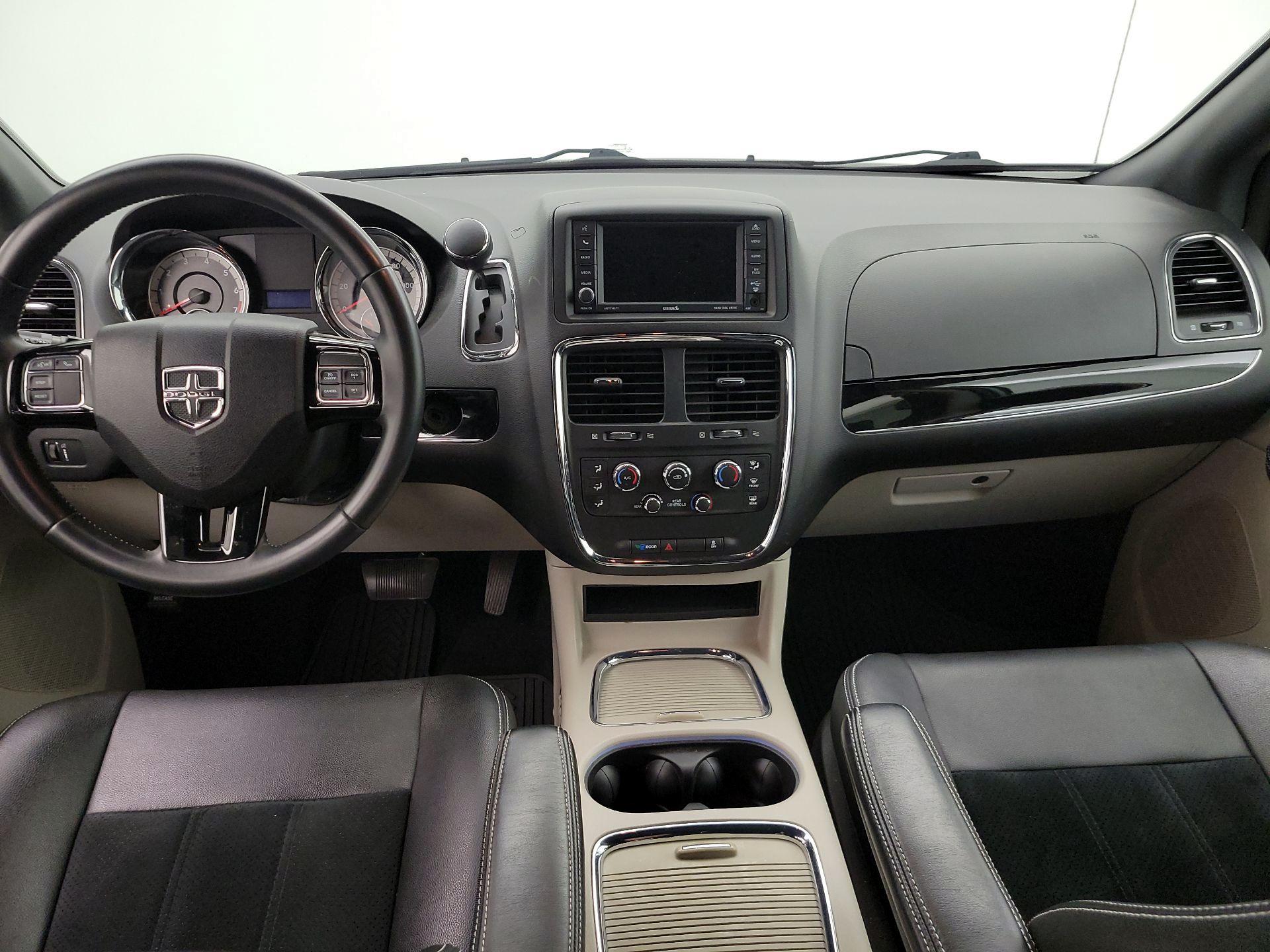 Thumbnail: 2018 Dodge Grand Caravan - 9