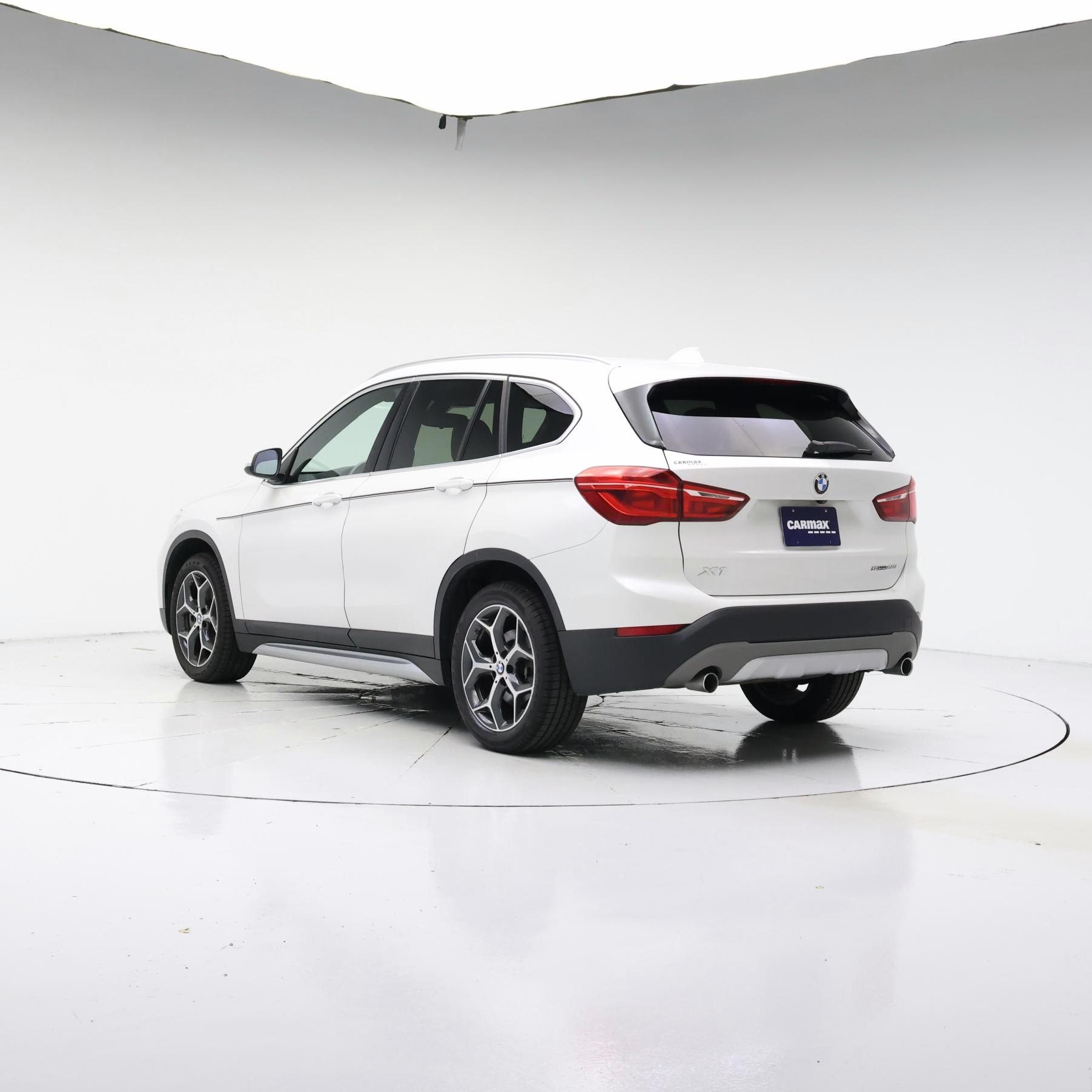 Thumbnail: 2018 BMW X1 - 2