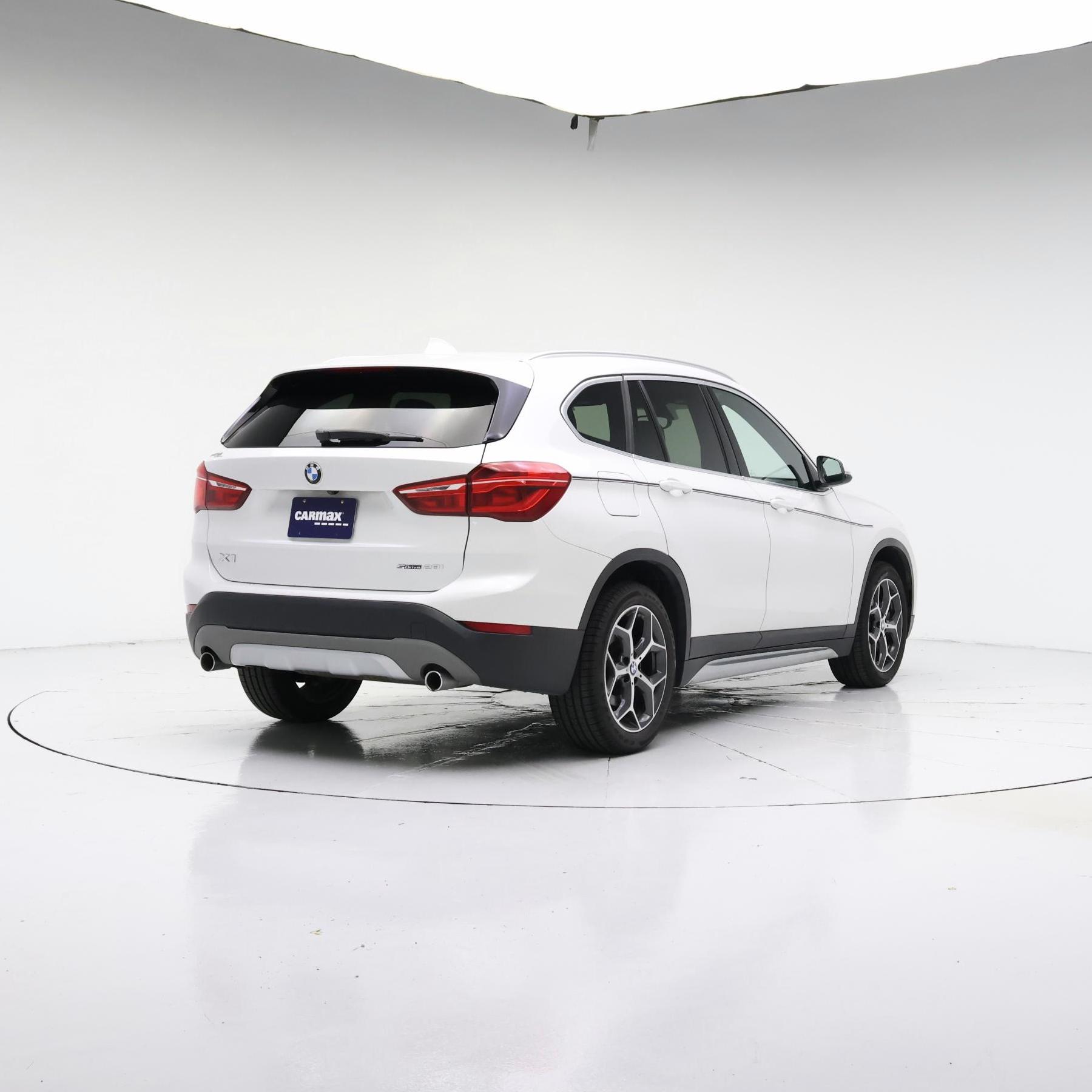 Thumbnail: 2018 BMW X1 - 8