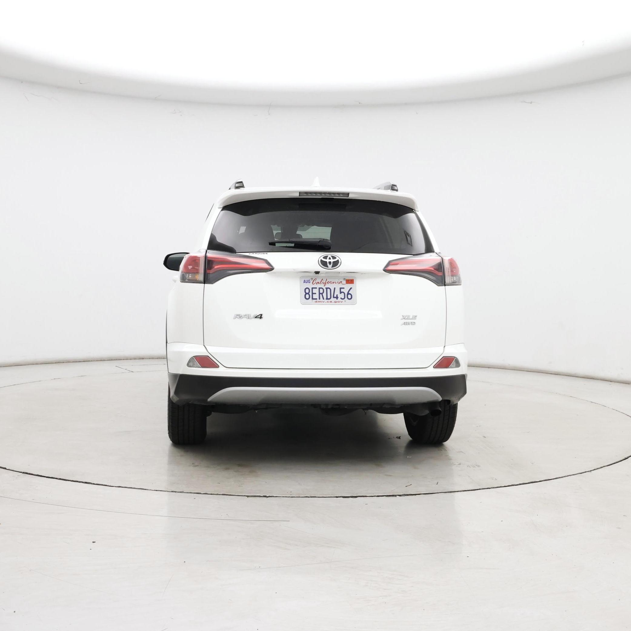 Thumbnail: 2018 Toyota RAV4 - 6
