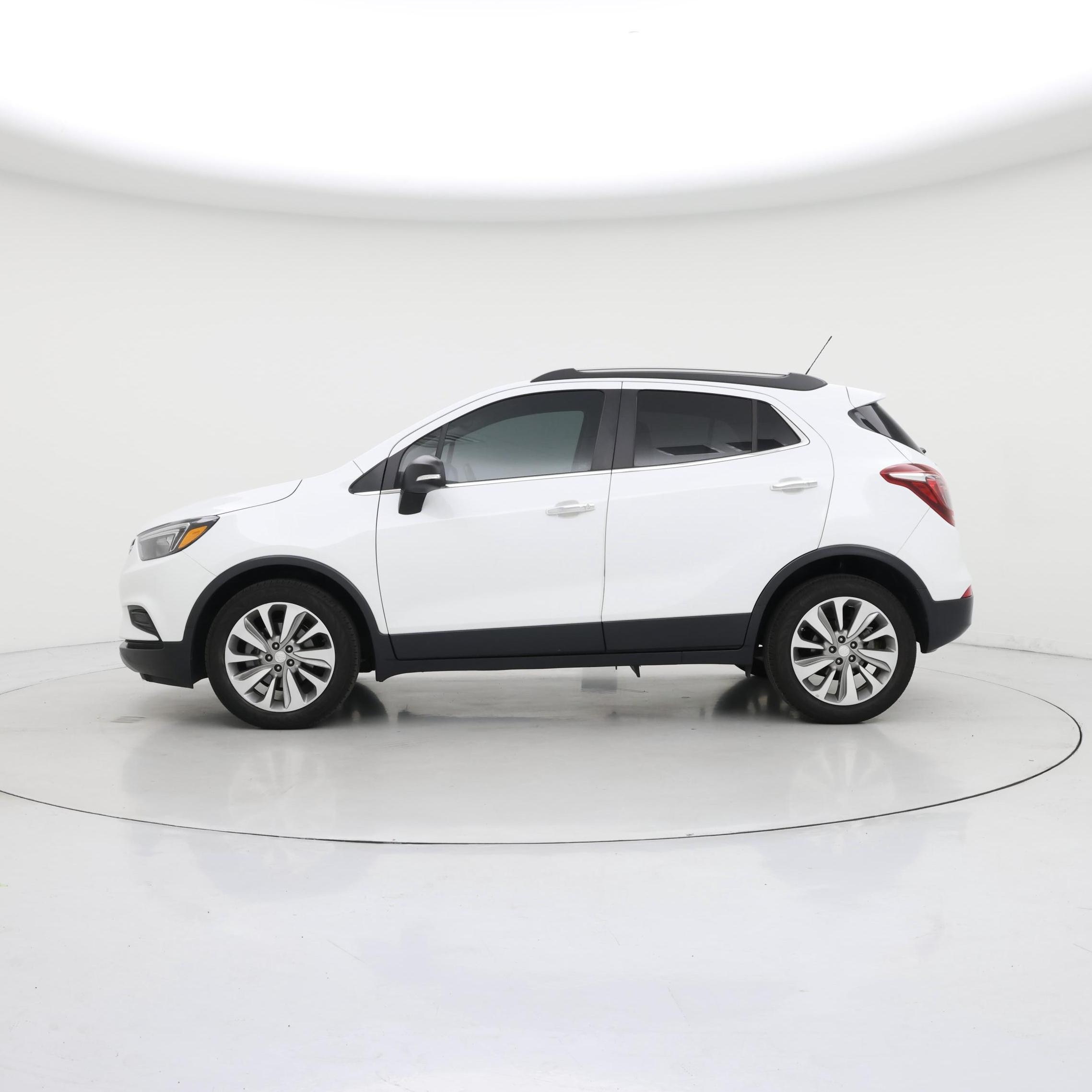 Thumbnail: 2019 Buick Encore - 3