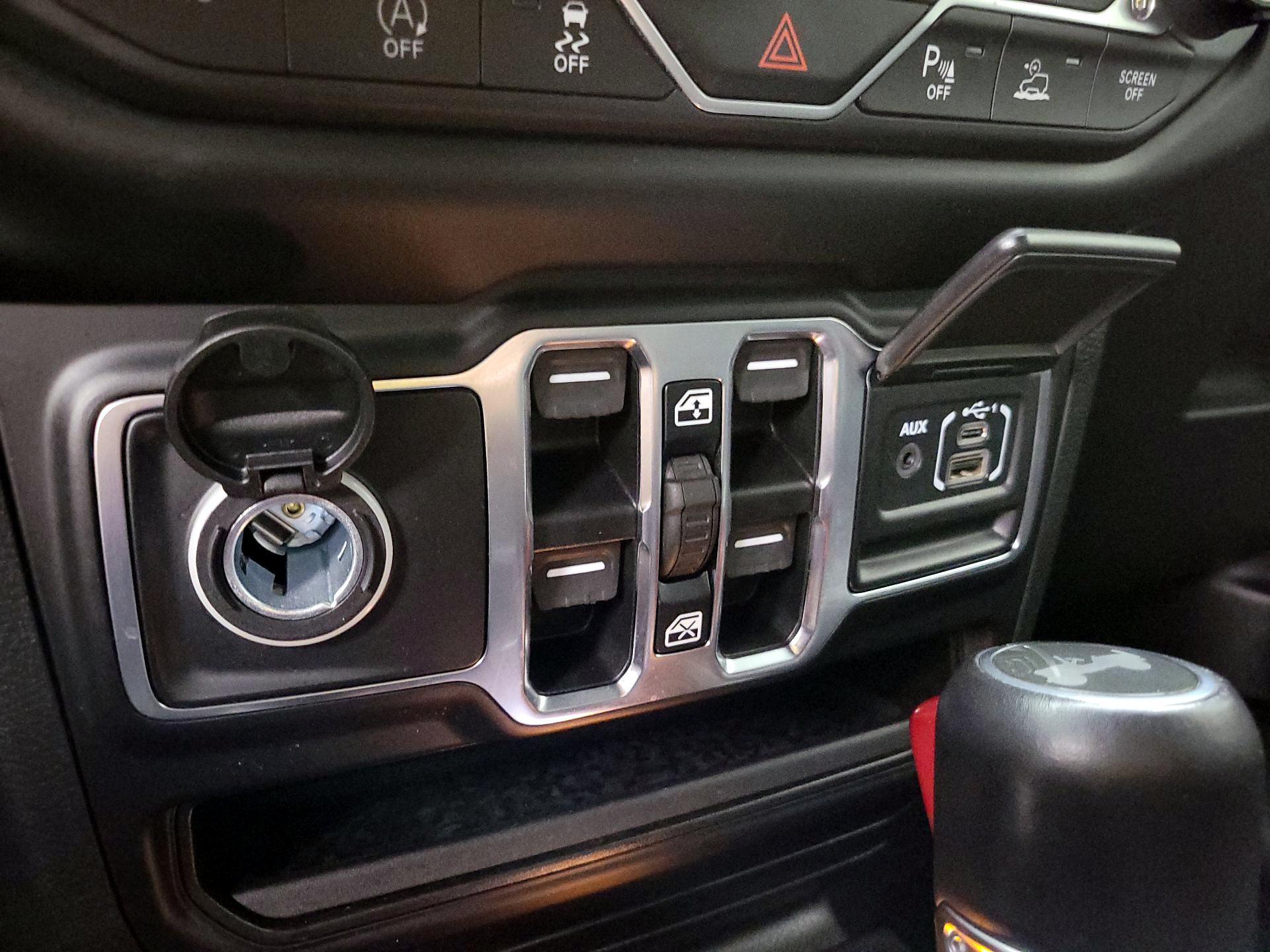 Thumbnail: 2021 Jeep Wrangler - 19