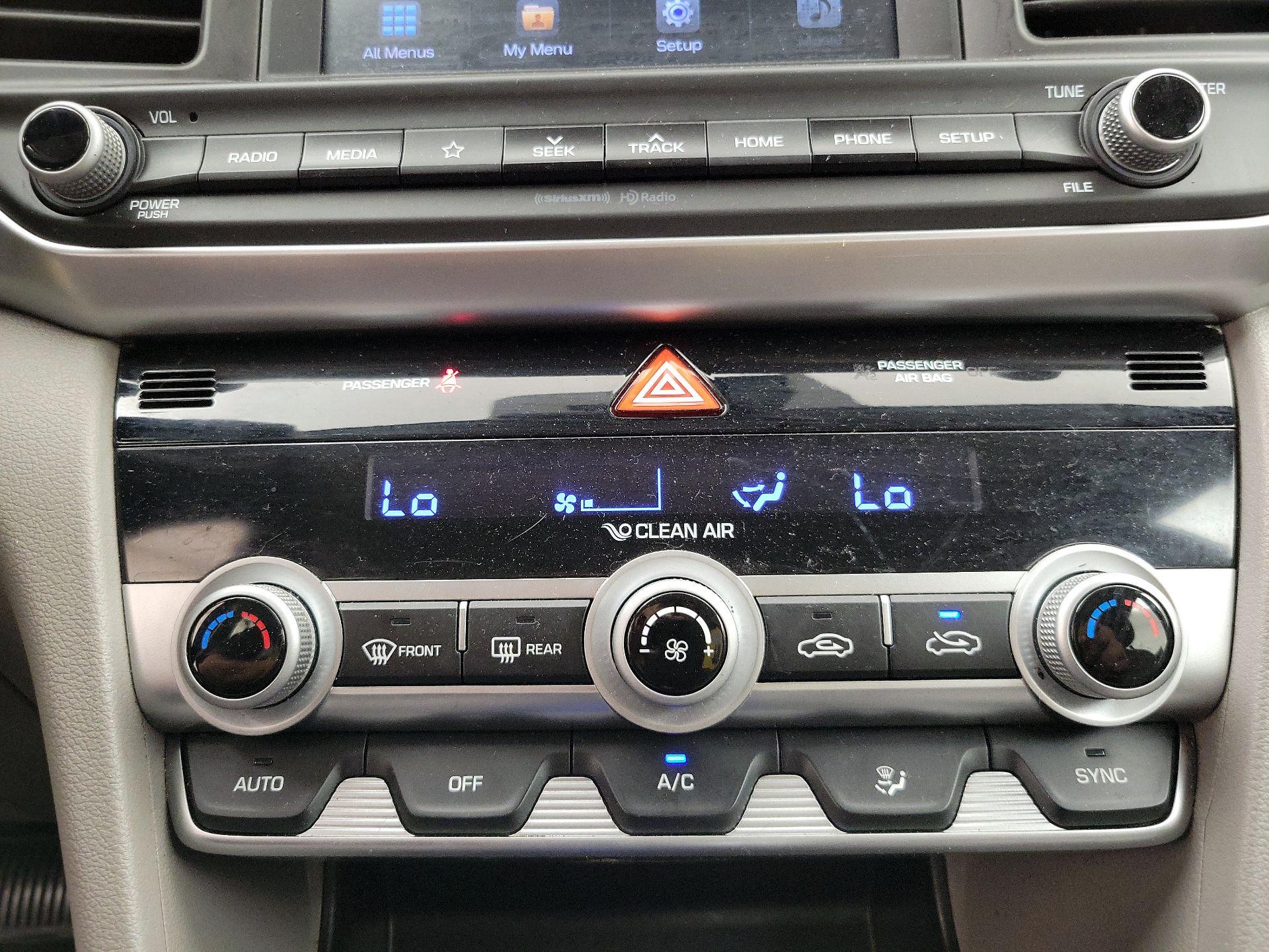 Thumbnail: 2020 Hyundai Elantra - 16