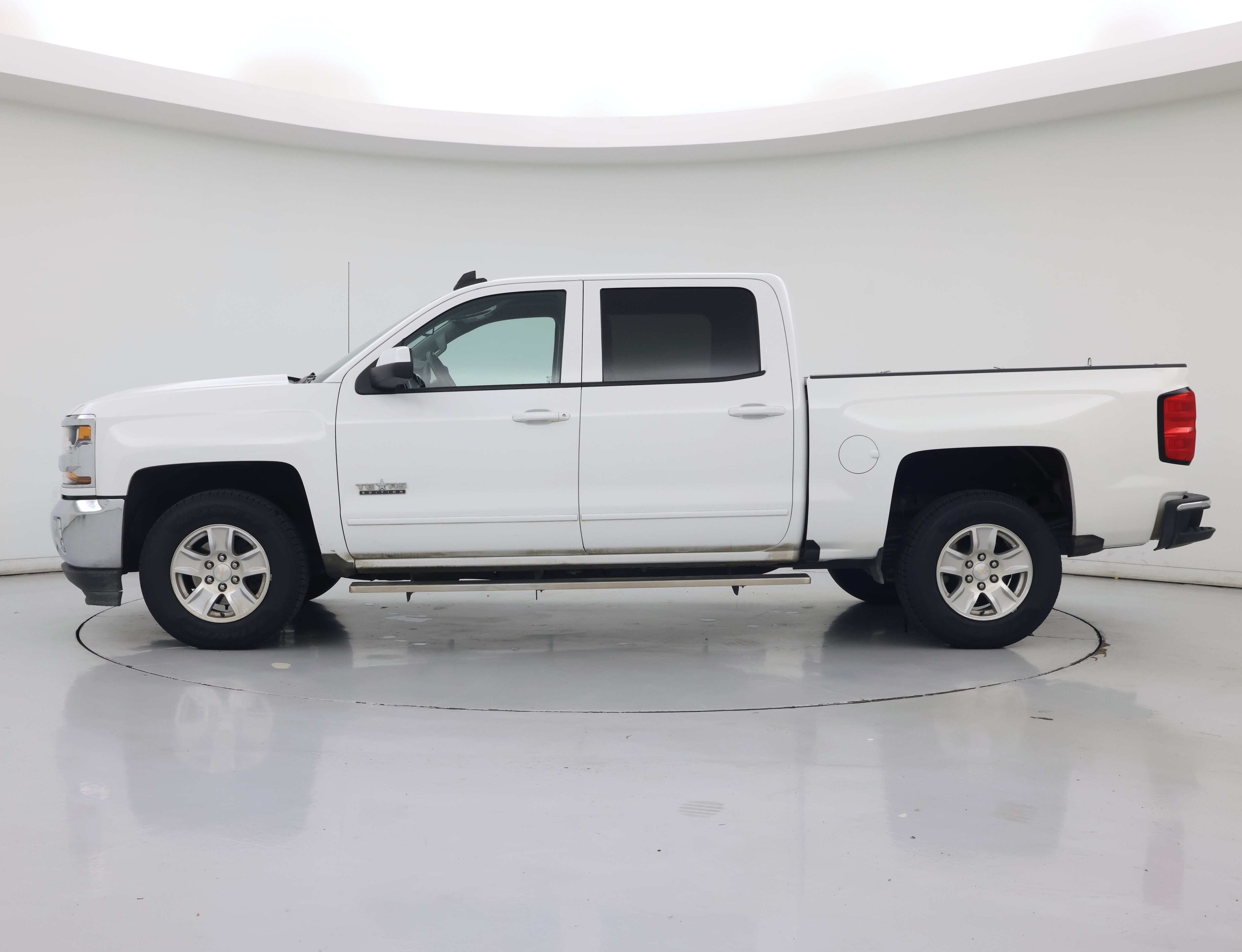 Thumbnail: 2017 Chevrolet Silverado 1500 - 3