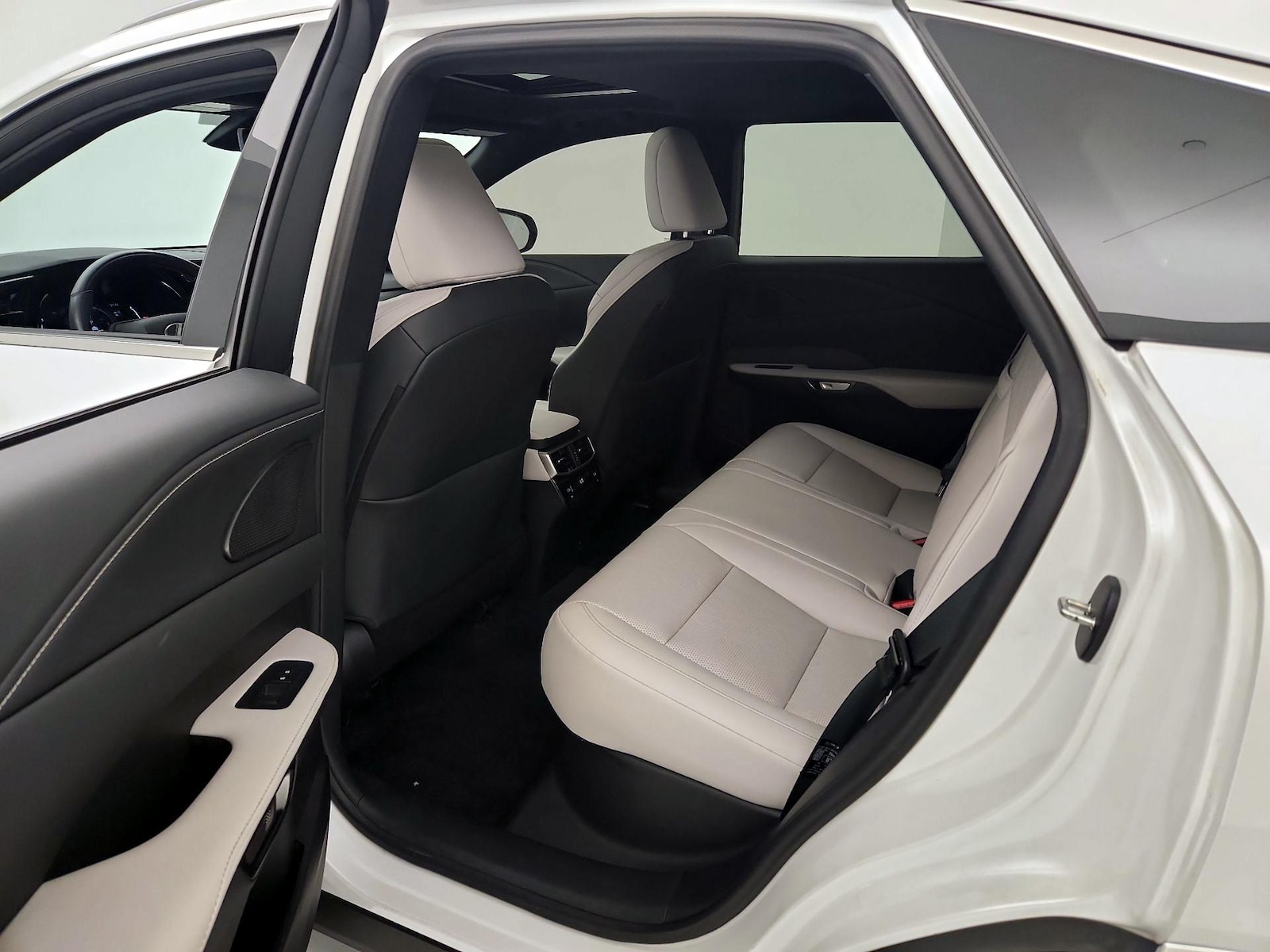 2024 Lexus RX 350 - Photo 21