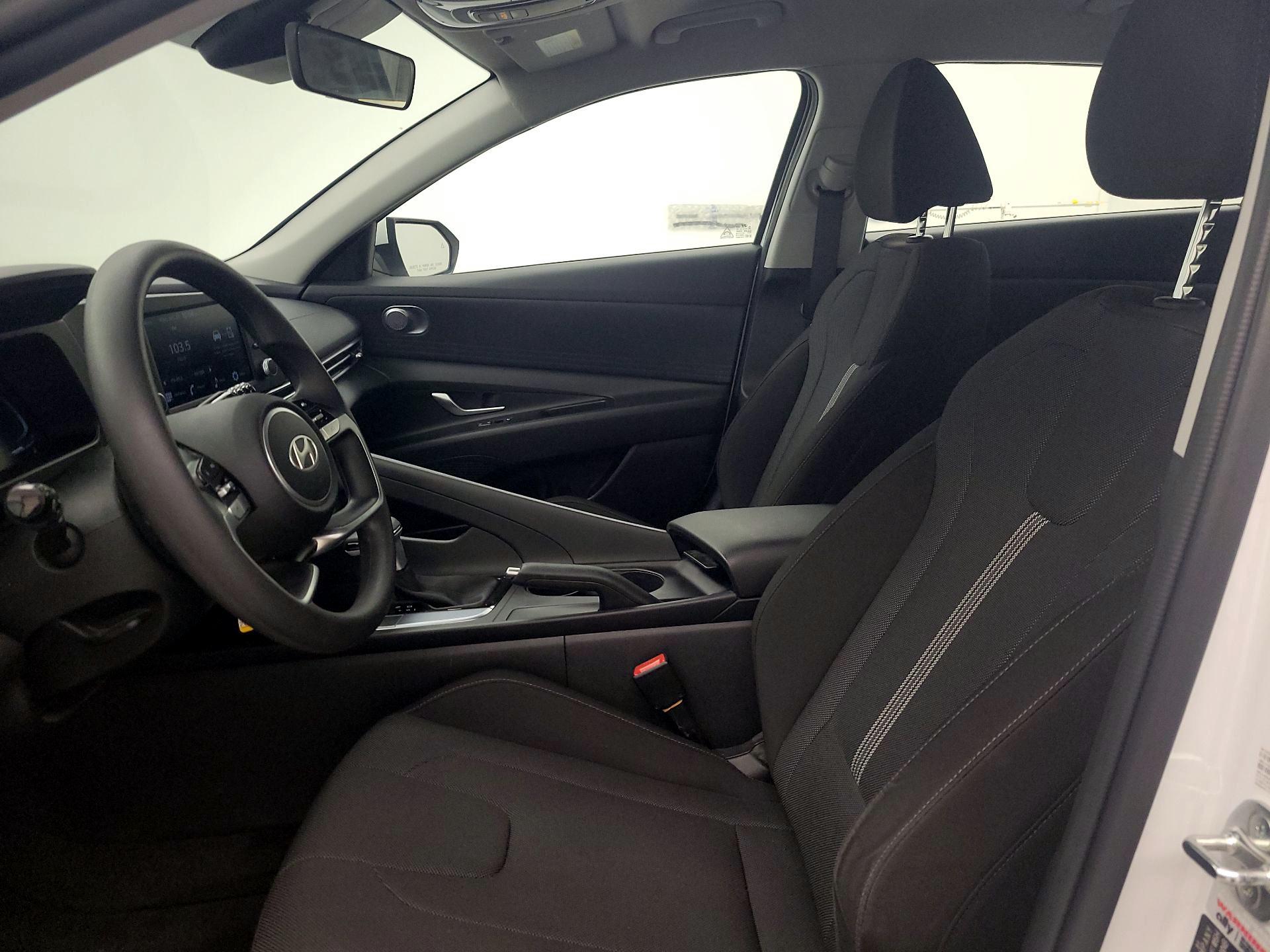 Thumbnail: 2024 Hyundai Elantra - 11