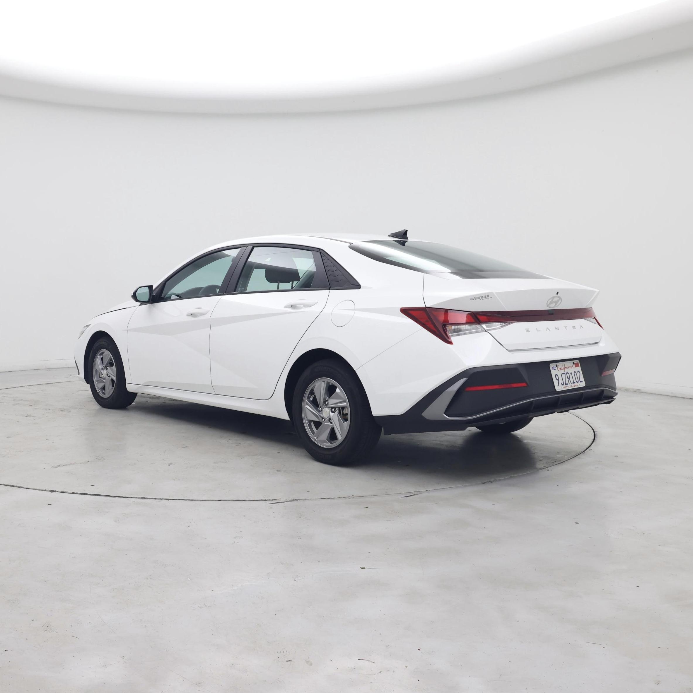 Thumbnail: 2024 Hyundai Elantra - 2