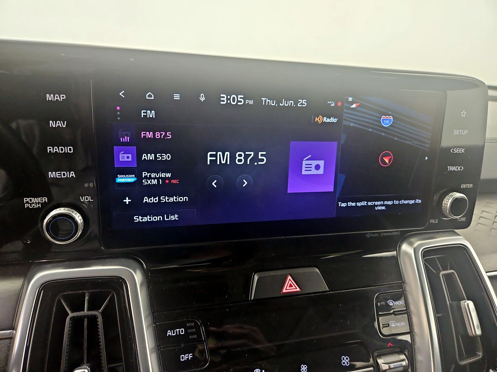 Thumbnail: 2022 Kia Sorento - 16