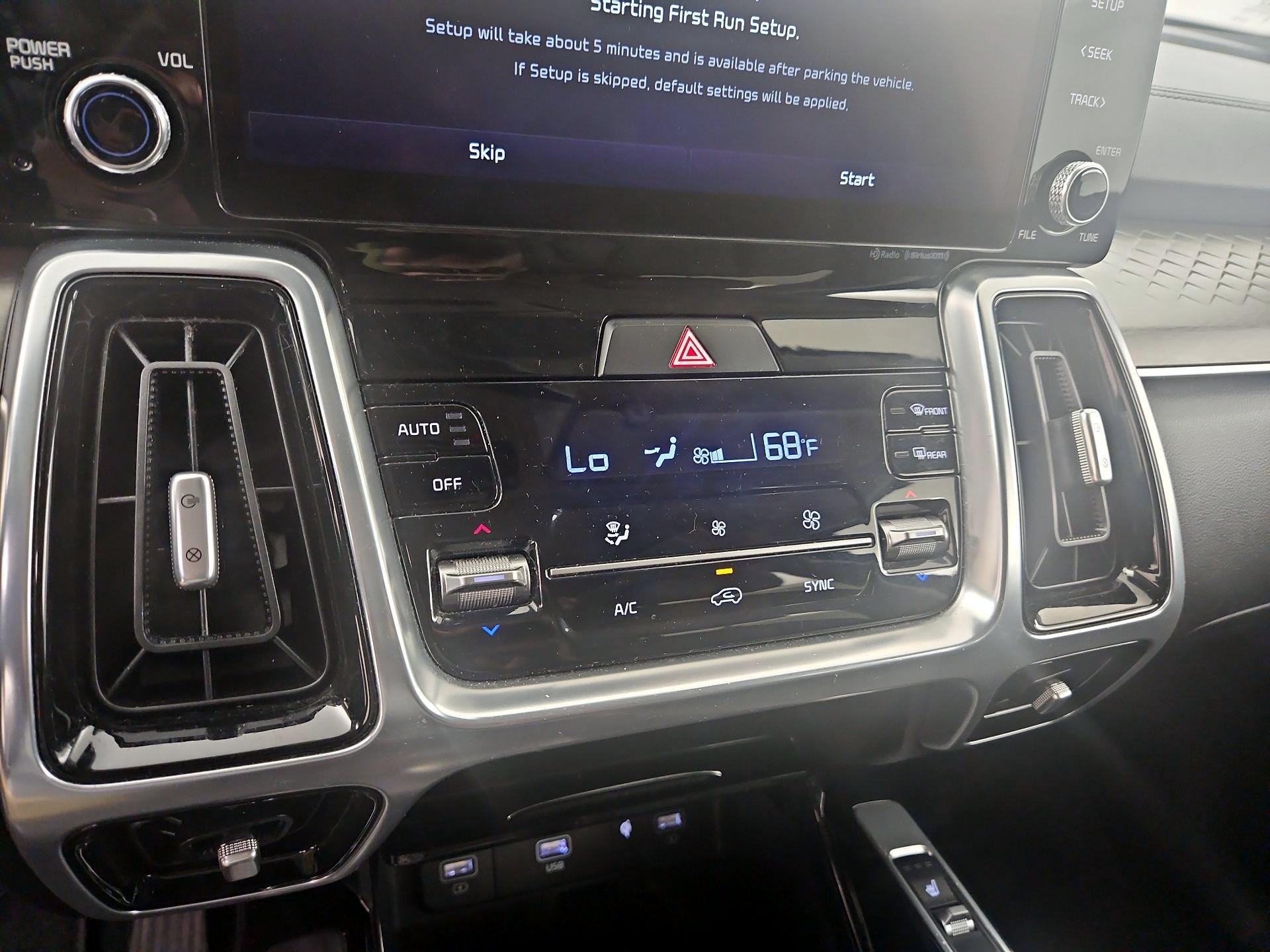 Thumbnail: 2022 Kia Sorento - 17
