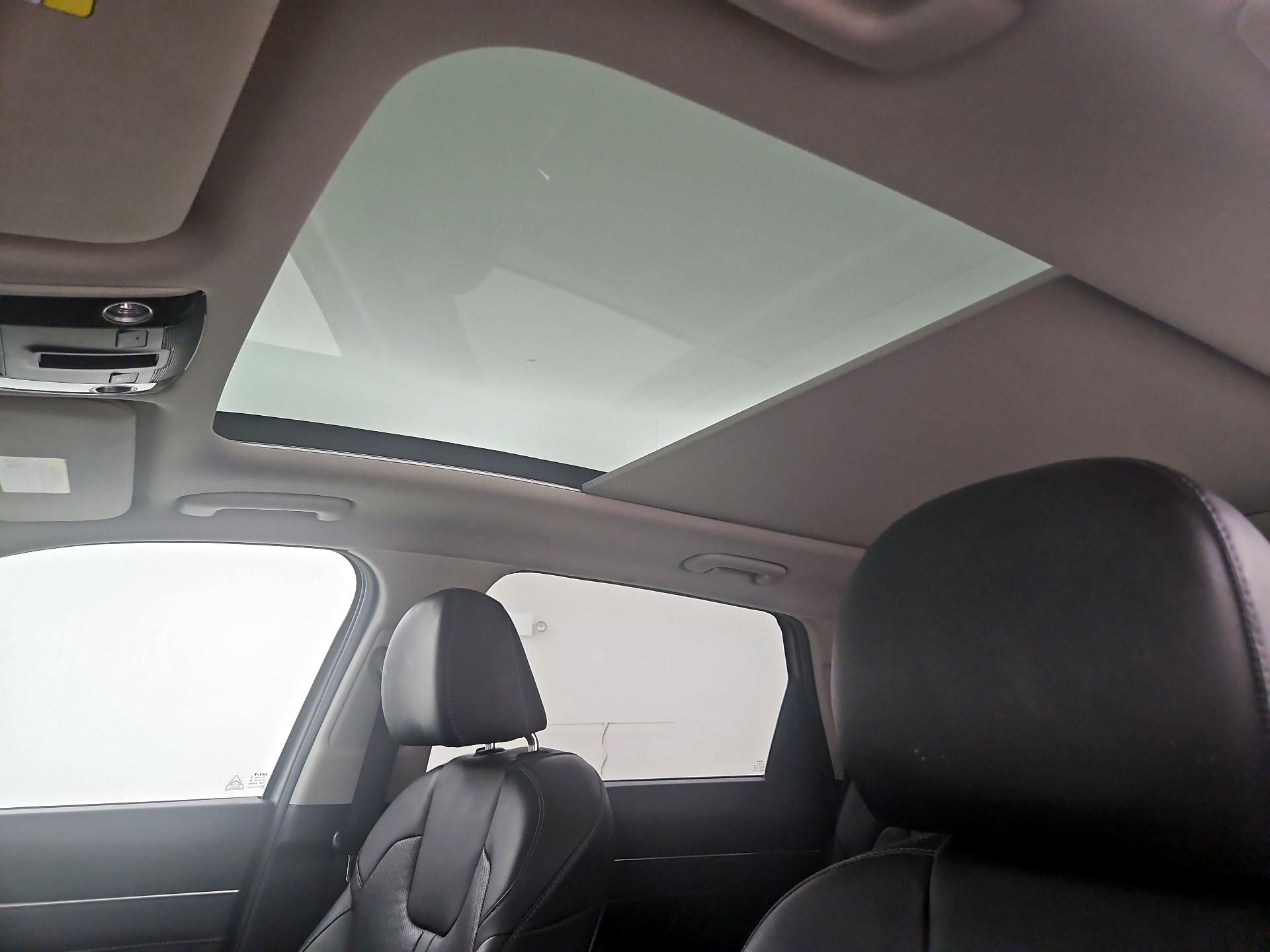 Thumbnail: 2022 Kia Sorento - 20