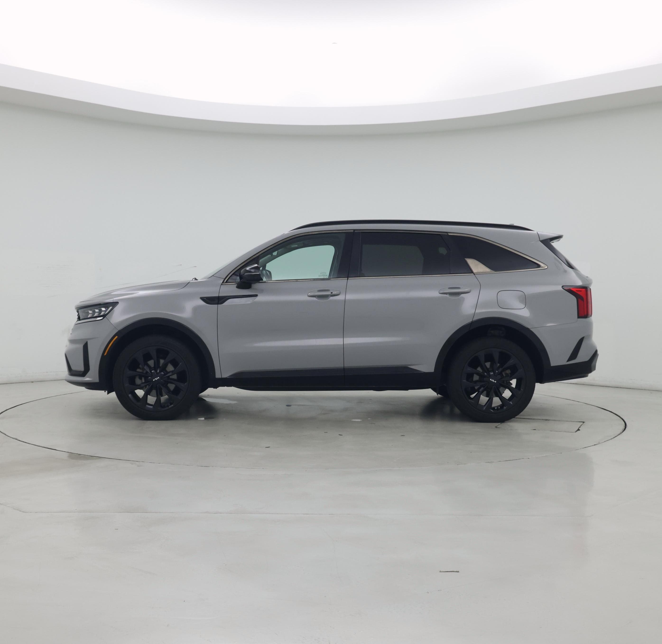 Thumbnail: 2022 Kia Sorento - 3