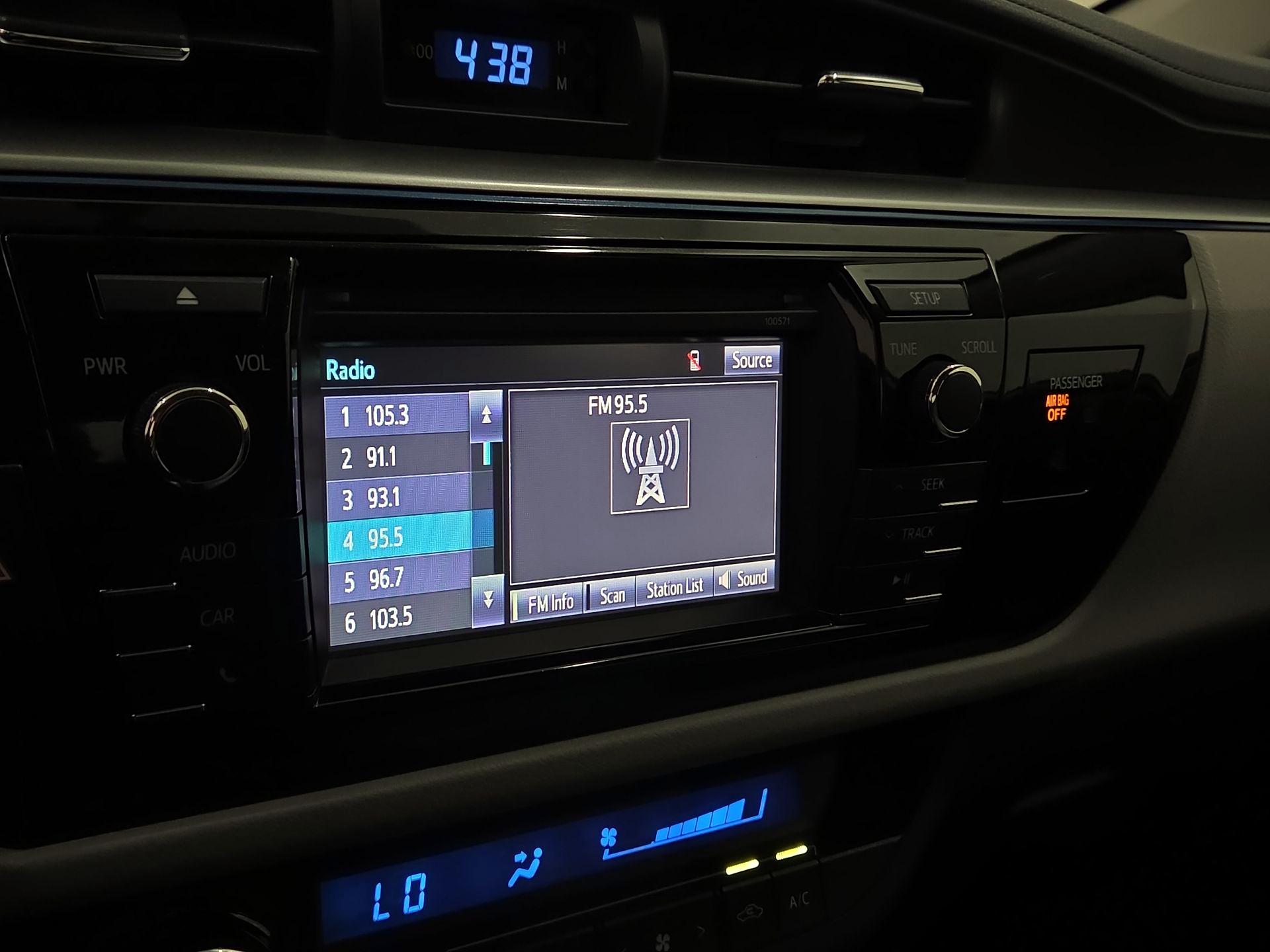 Thumbnail: 2016 Toyota Corolla - 15