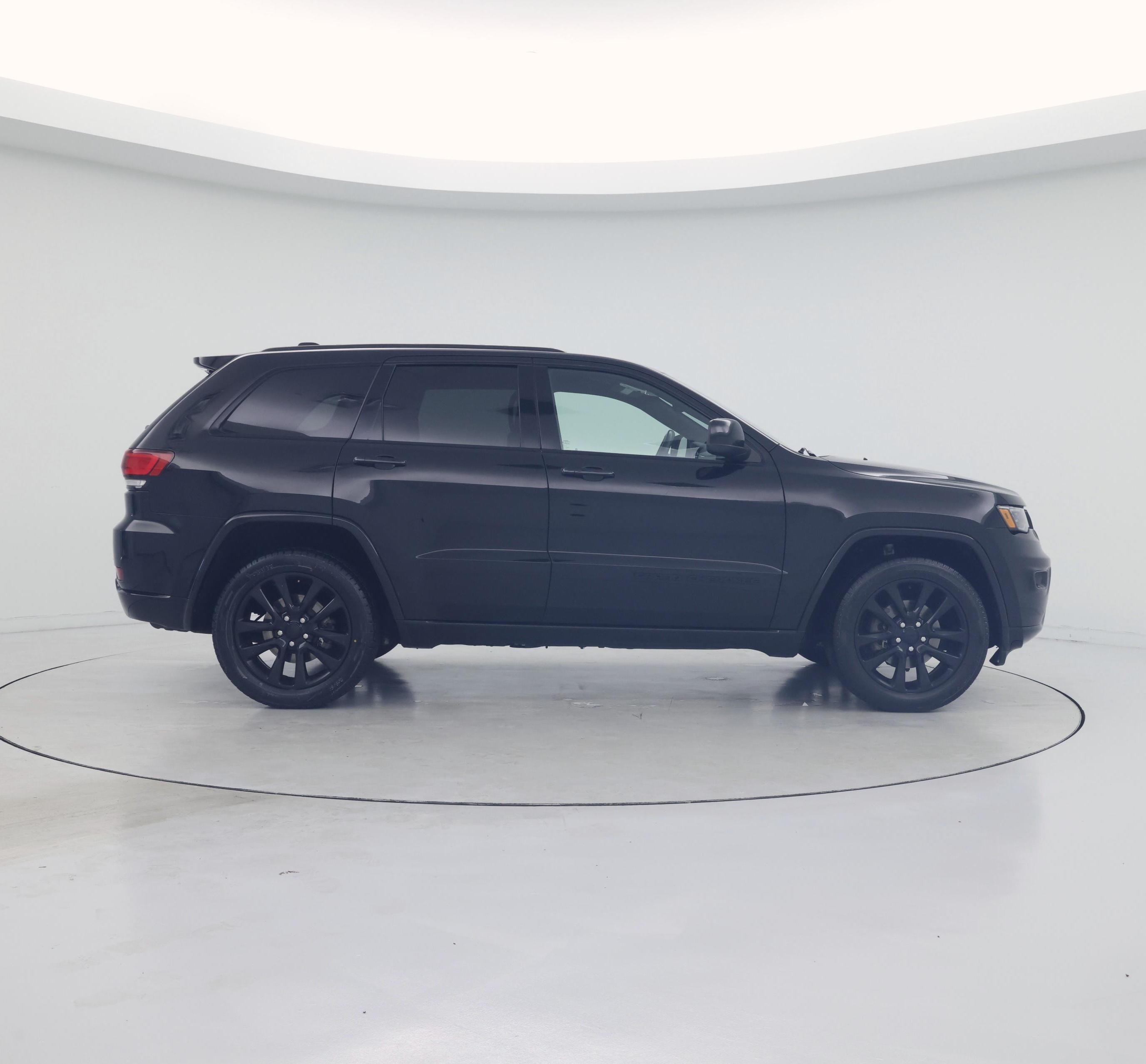 Thumbnail: 2020 Jeep Grand Cherokee - 7