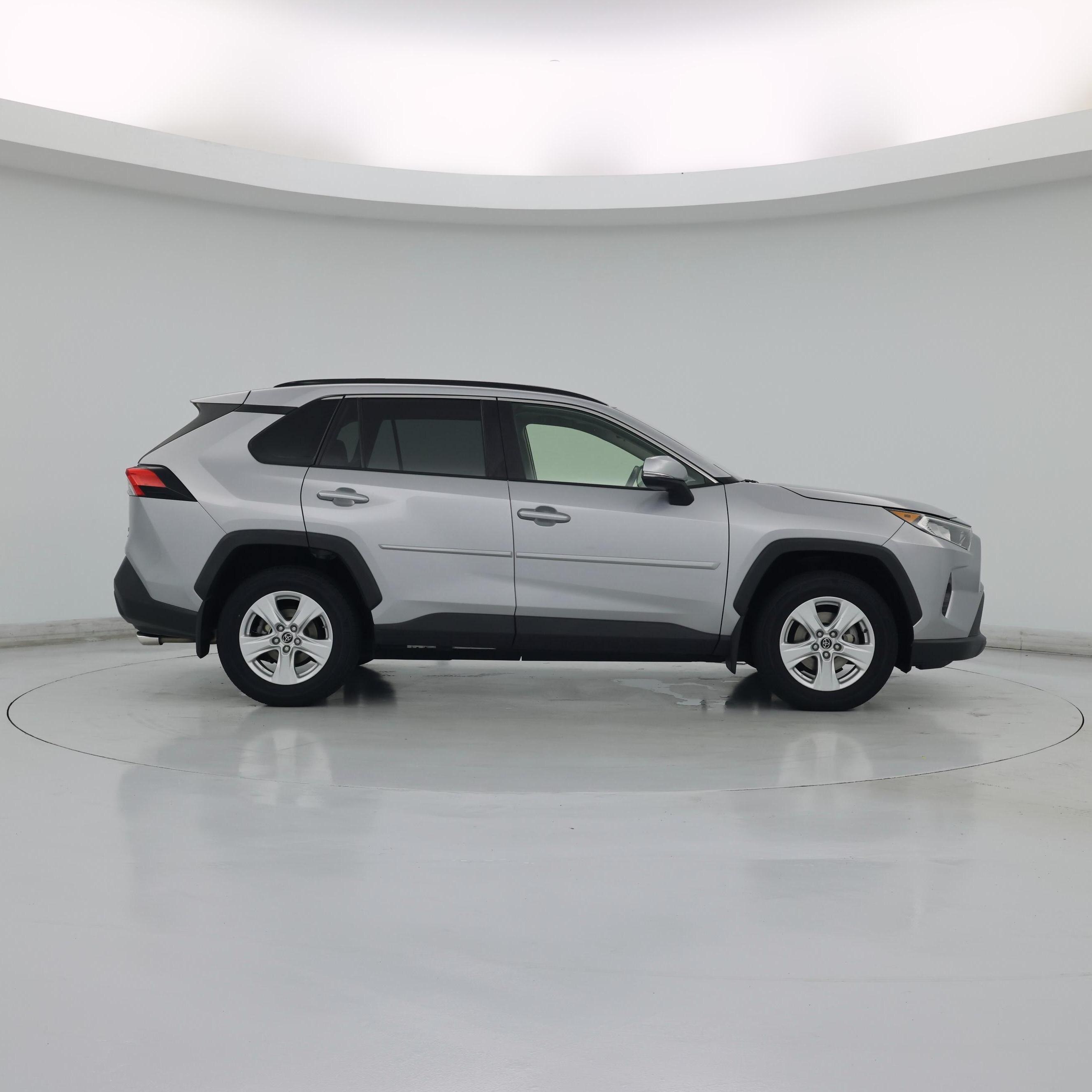 Thumbnail: 2019 Toyota RAV4 - 7
