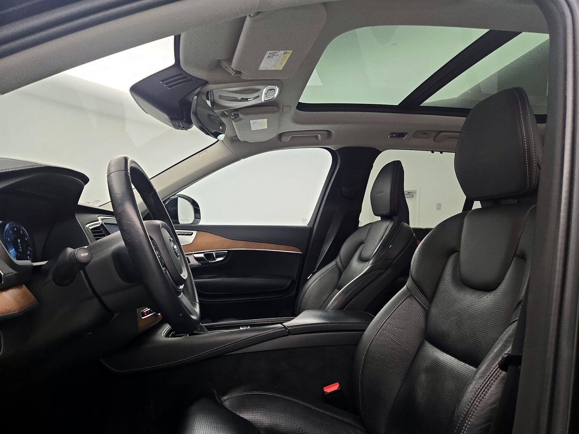 Thumbnail: 2019 Volvo XC90 - 19