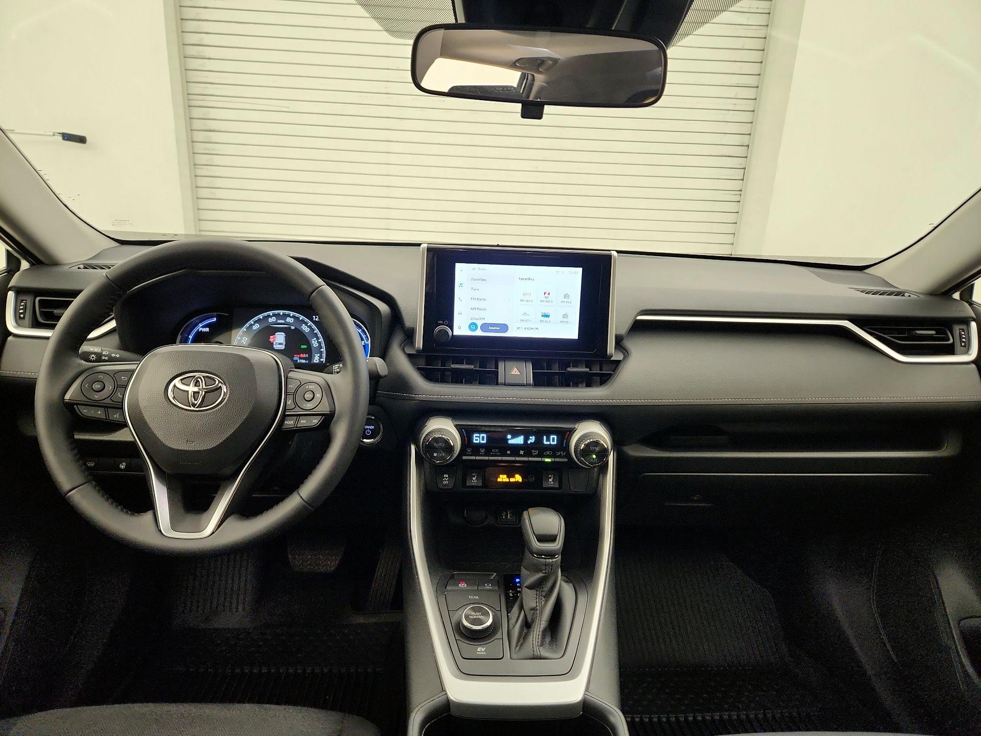 Thumbnail: 2025 Toyota RAV4 - 9