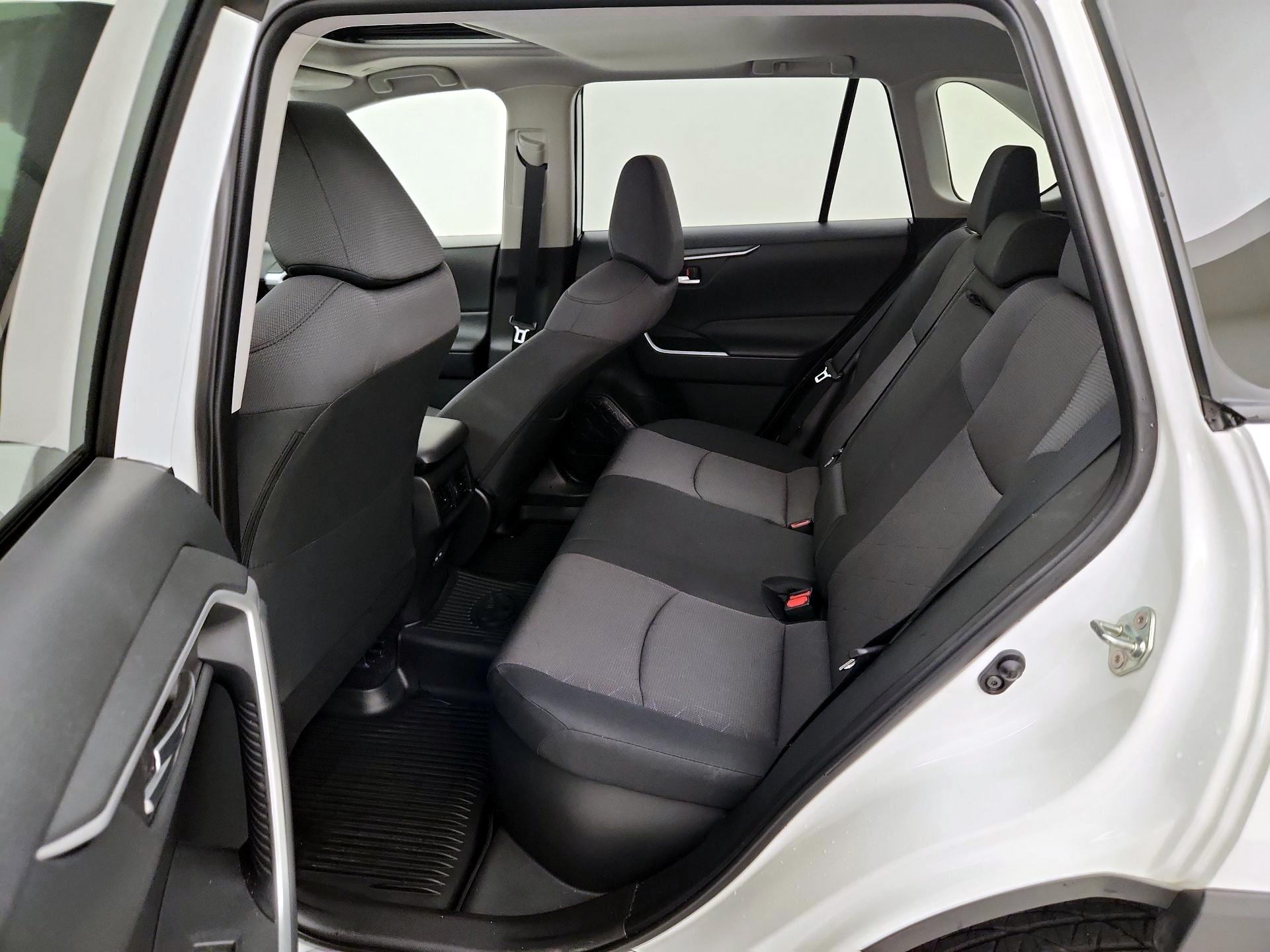Thumbnail: 2025 Toyota RAV4 - 20