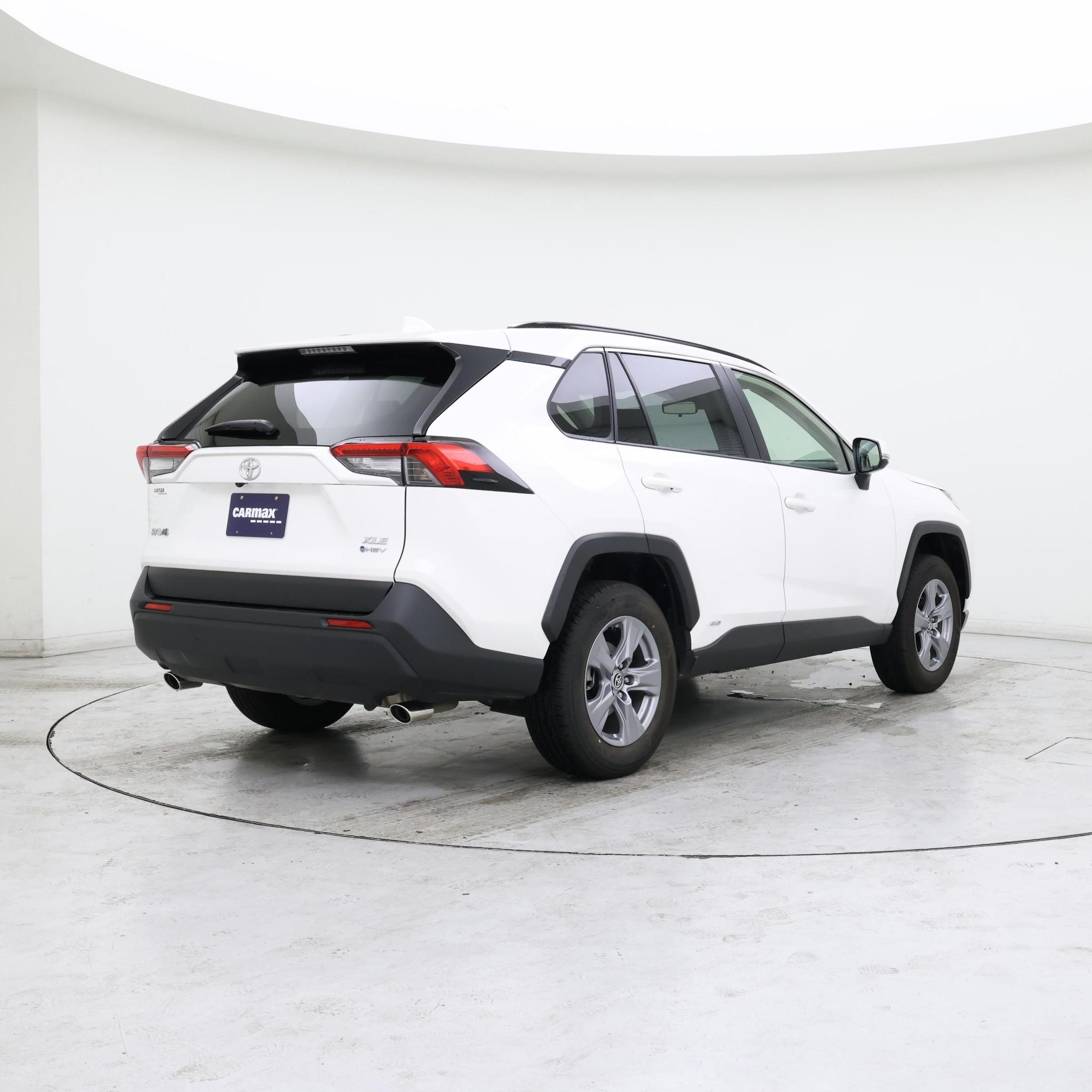 Thumbnail: 2025 Toyota RAV4 - 8