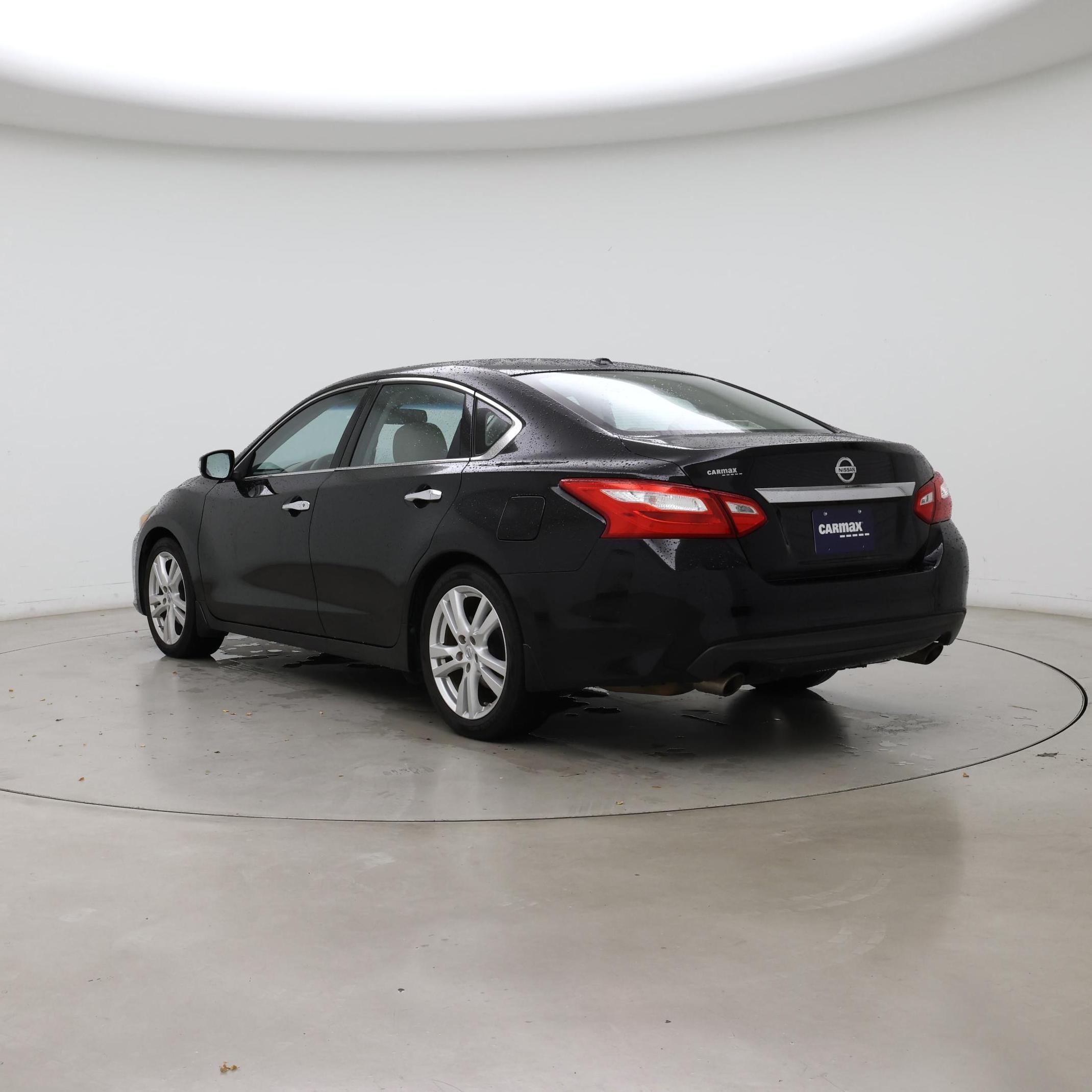 Thumbnail: 2016 Nissan Altima - 2
