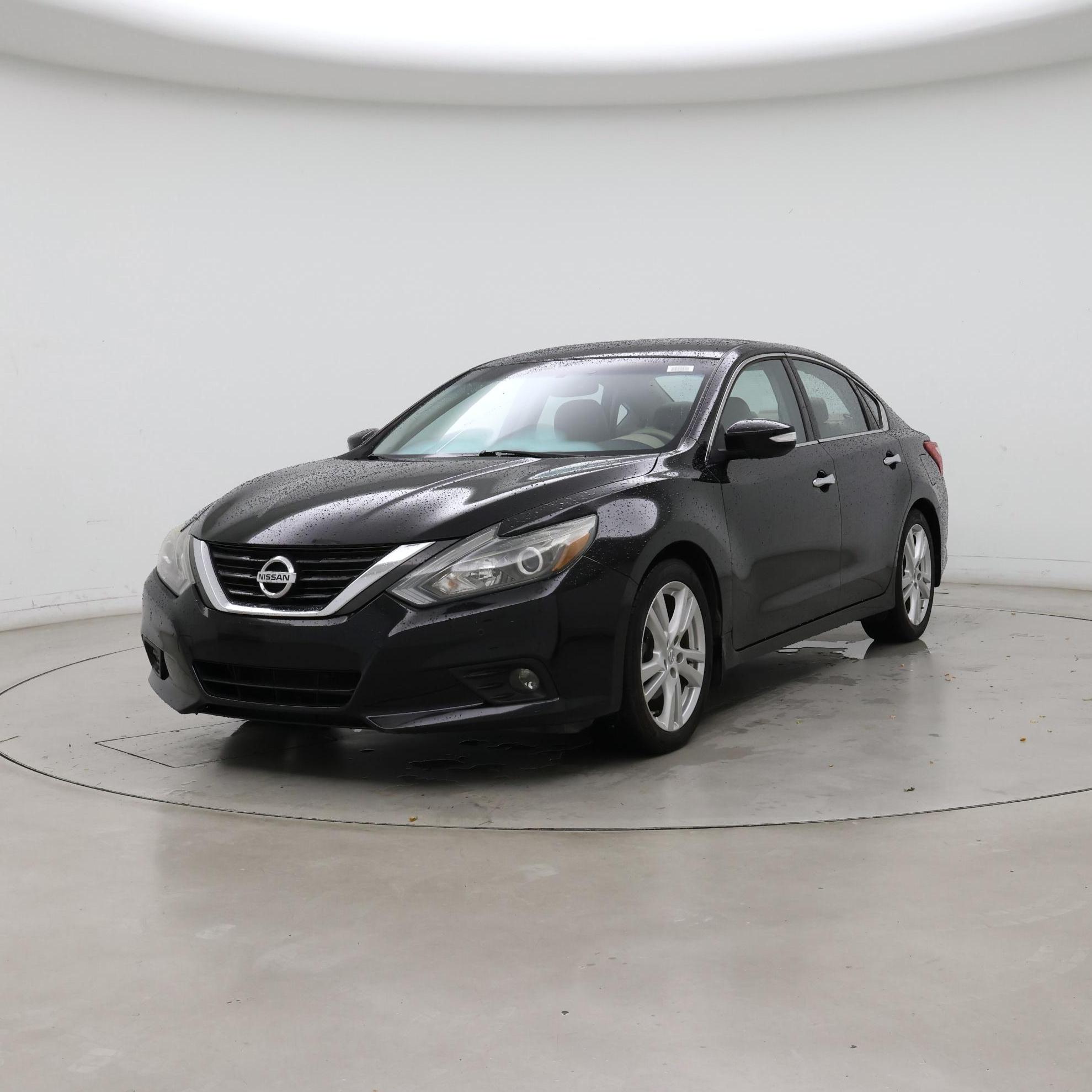 Thumbnail: 2016 Nissan Altima - 4