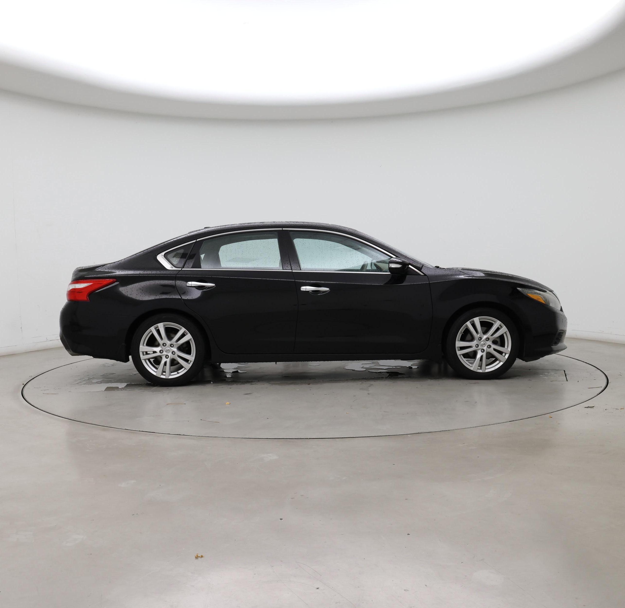 Thumbnail: 2016 Nissan Altima - 7