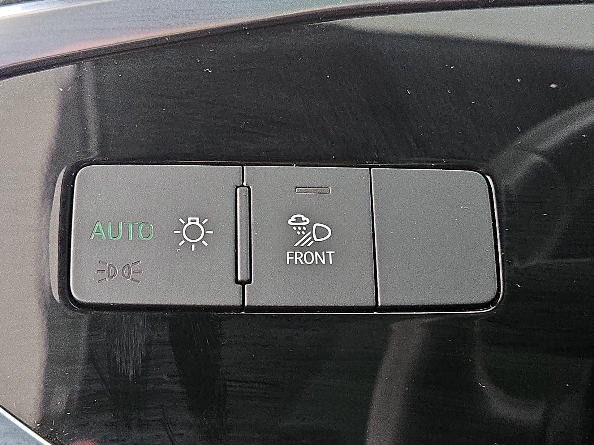 Thumbnail: 2023 Audi Q3 - 13
