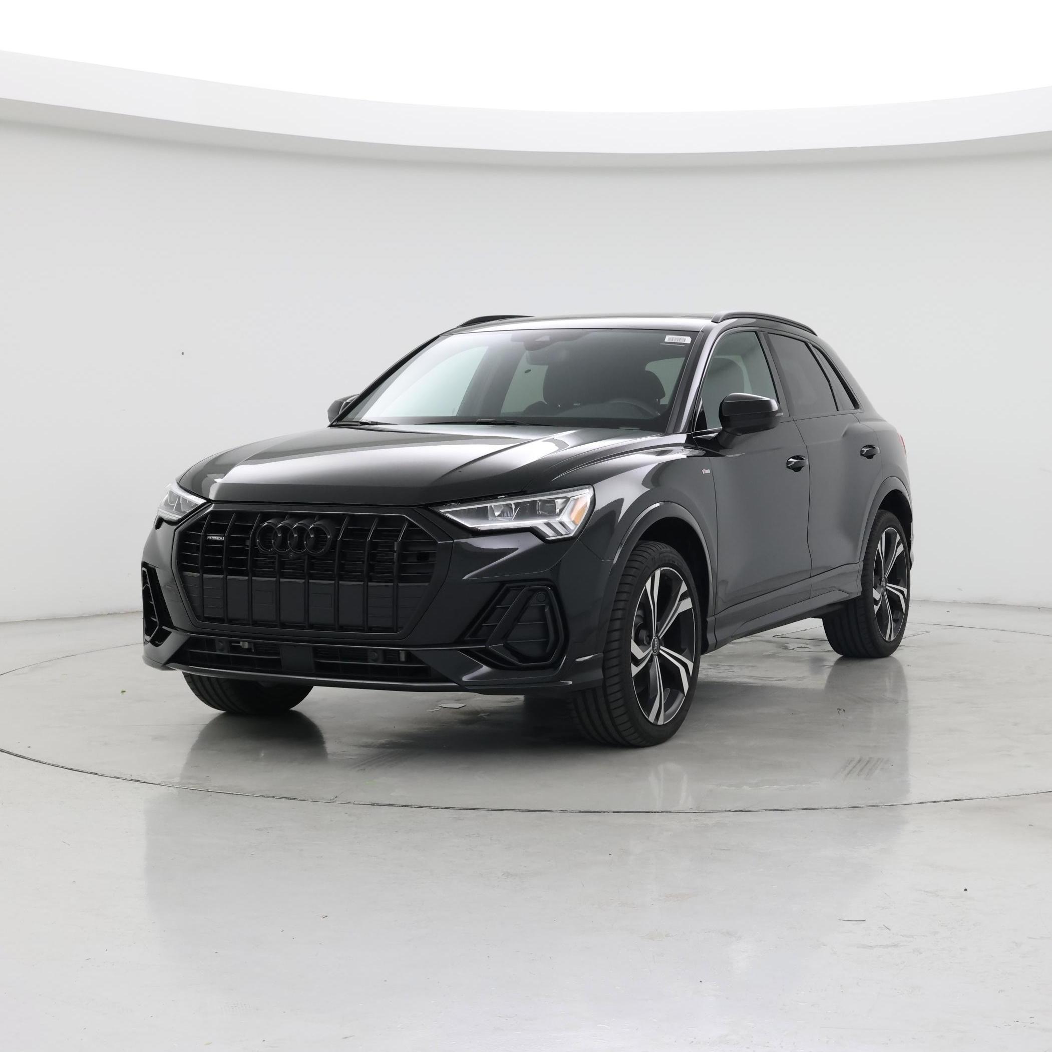 Thumbnail: 2023 Audi Q3 - 4
