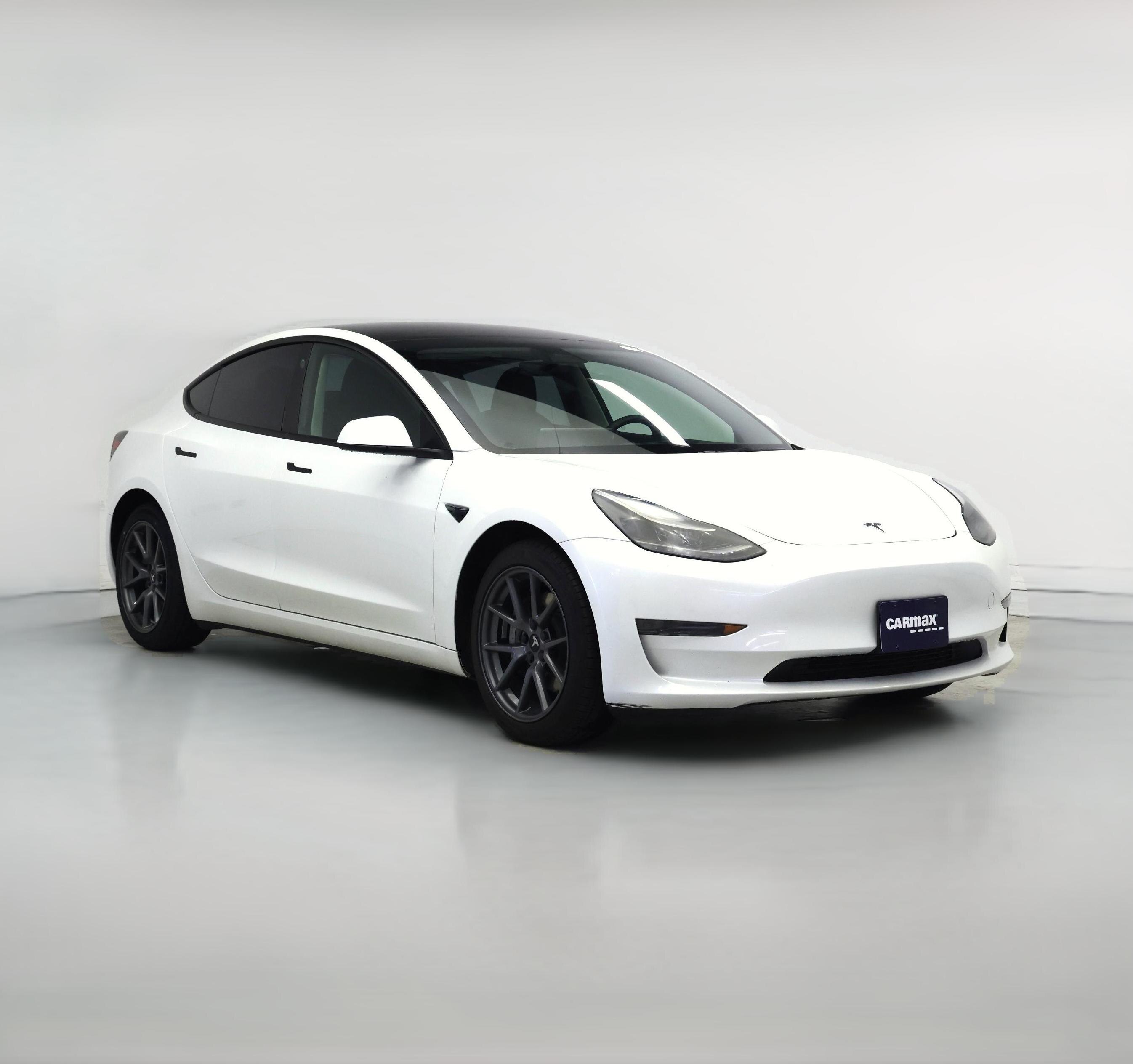 Thumbnail: 2023 Tesla Model 3 - 1