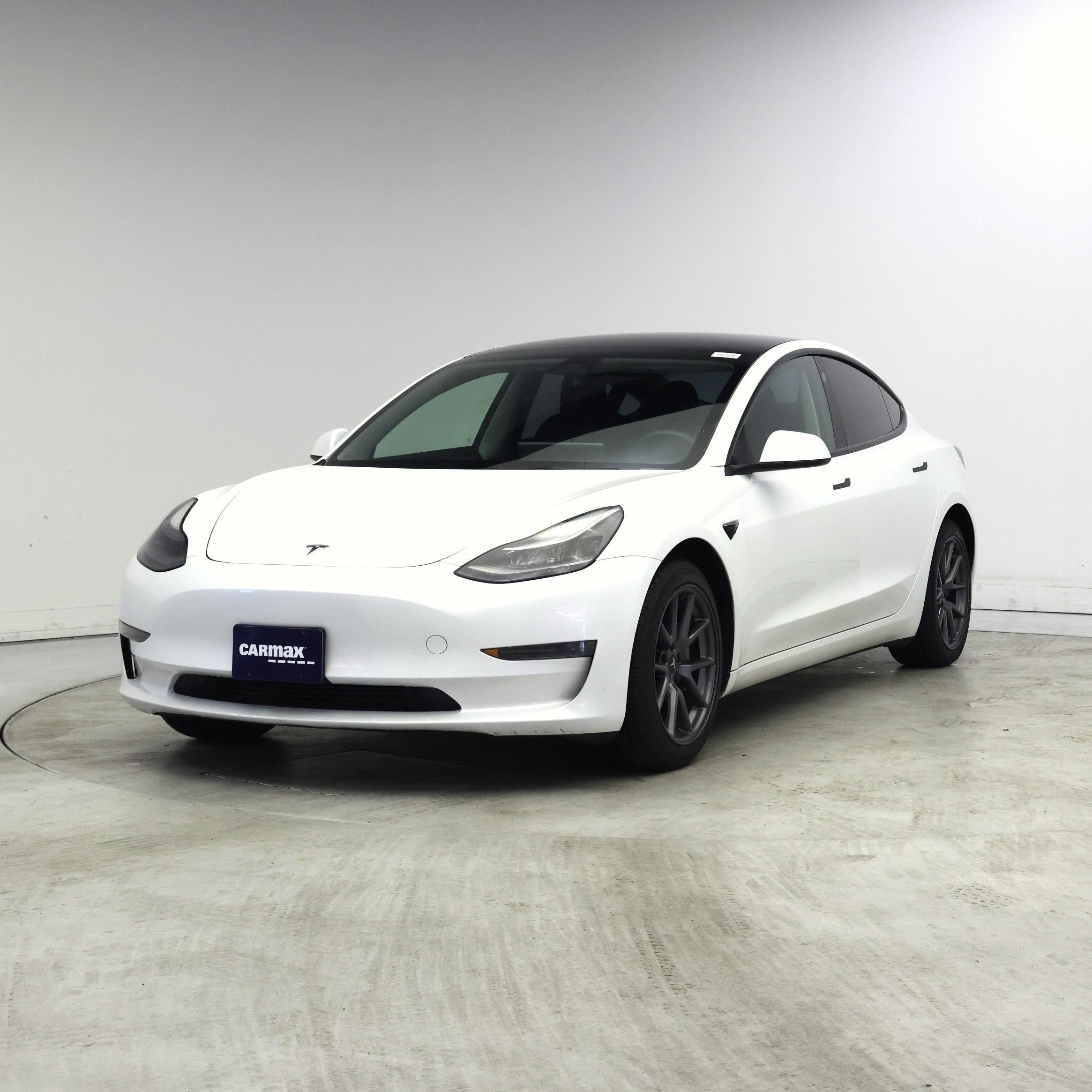 Thumbnail: 2023 Tesla Model 3 - 4