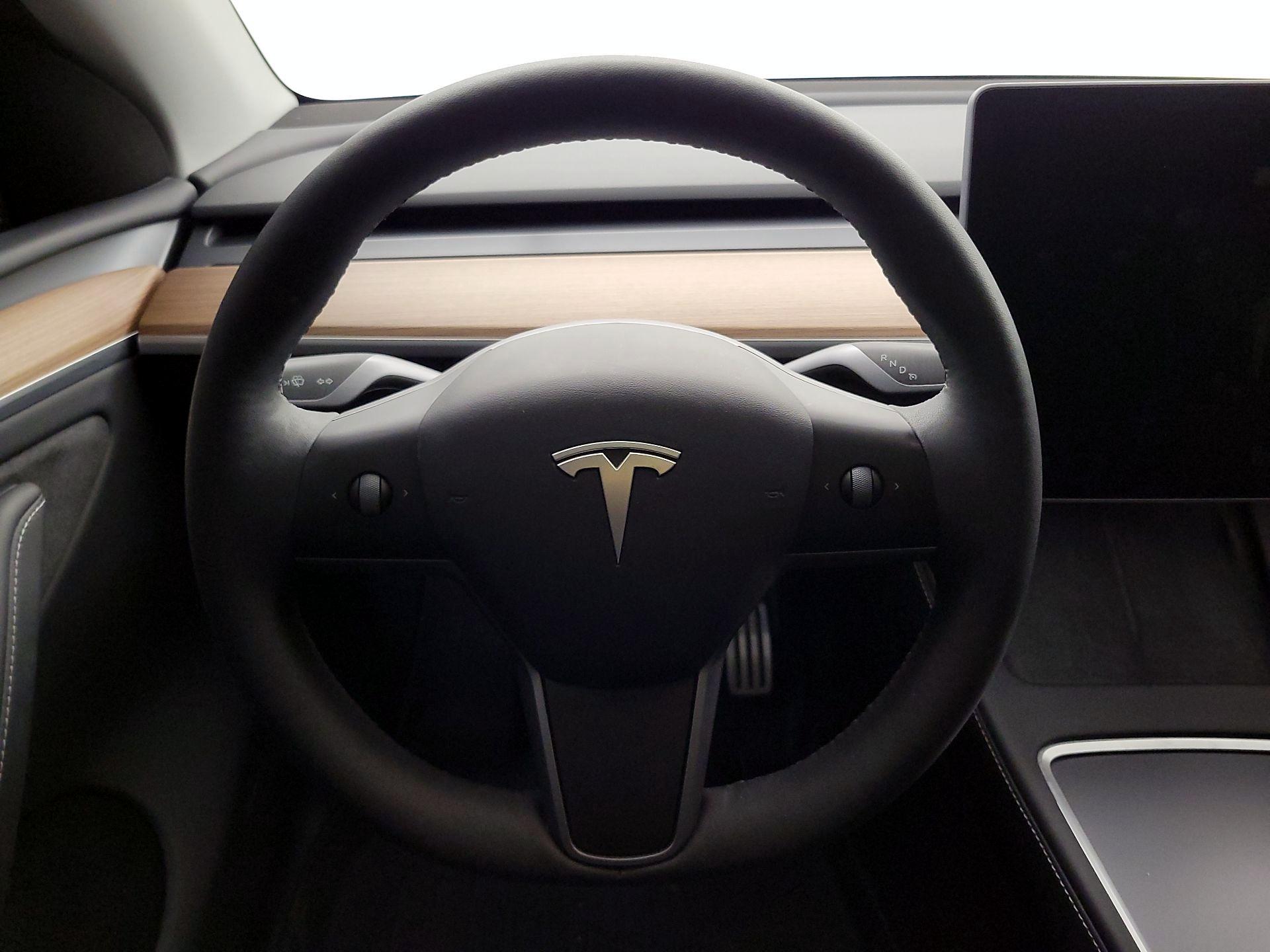 Thumbnail: 2024 Tesla Model Y - 10