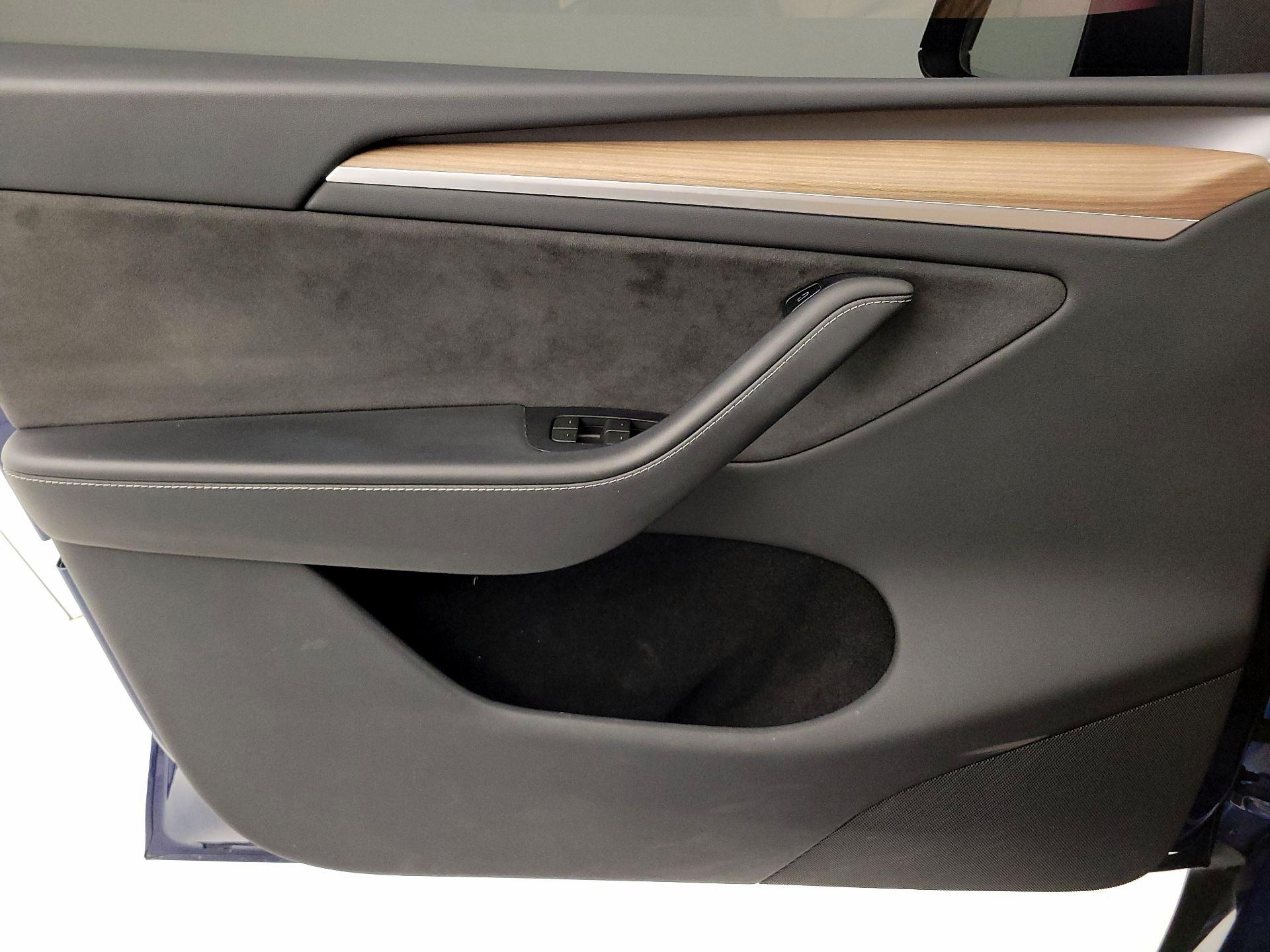 Thumbnail: 2024 Tesla Model Y - 12