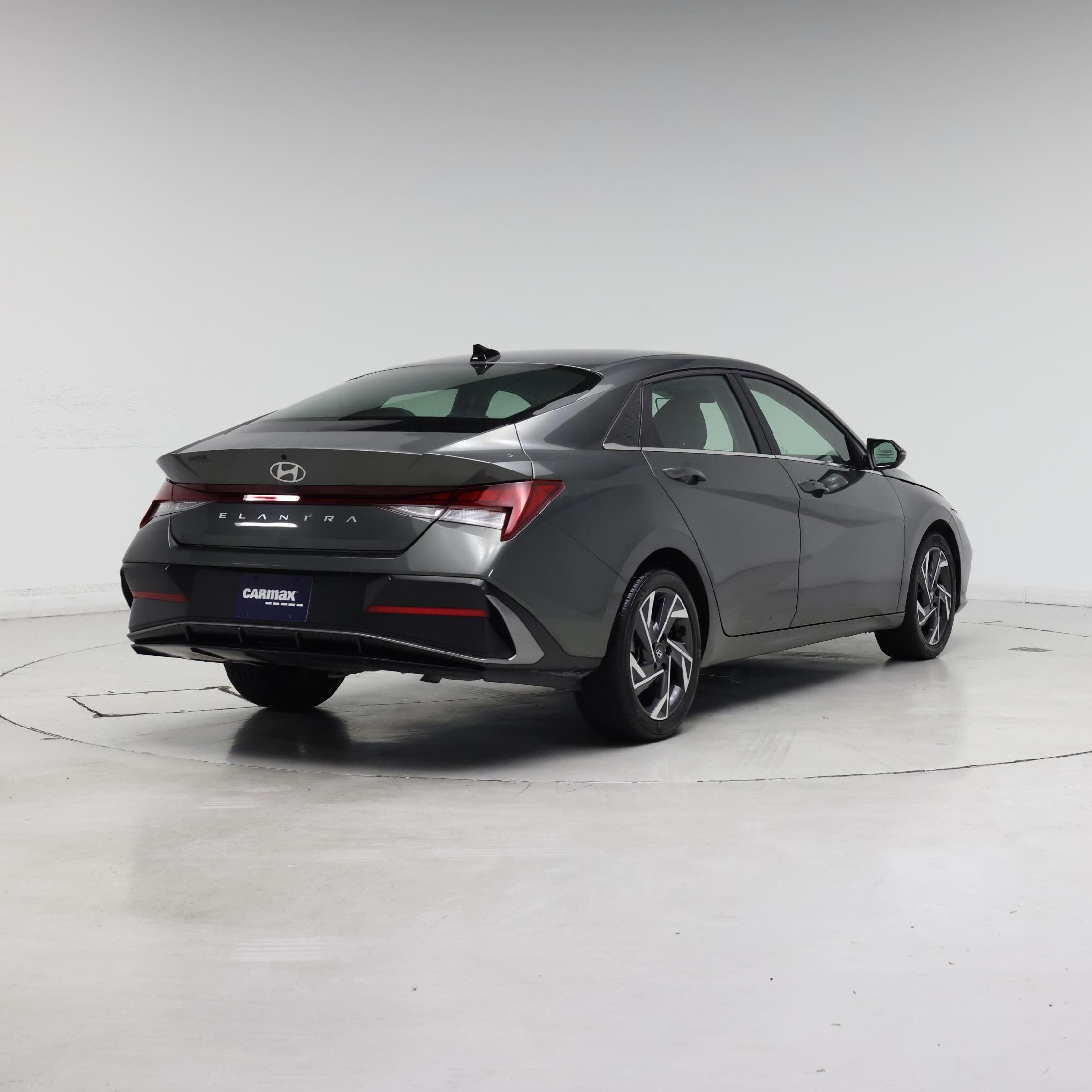 Thumbnail: 2025 Hyundai Elantra - 8