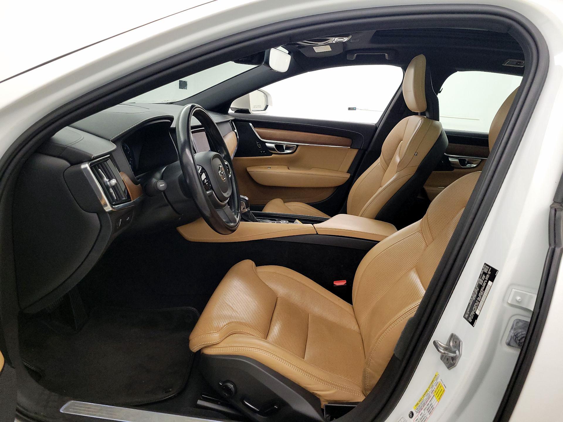 Thumbnail: 2018 Volvo S90 - 11