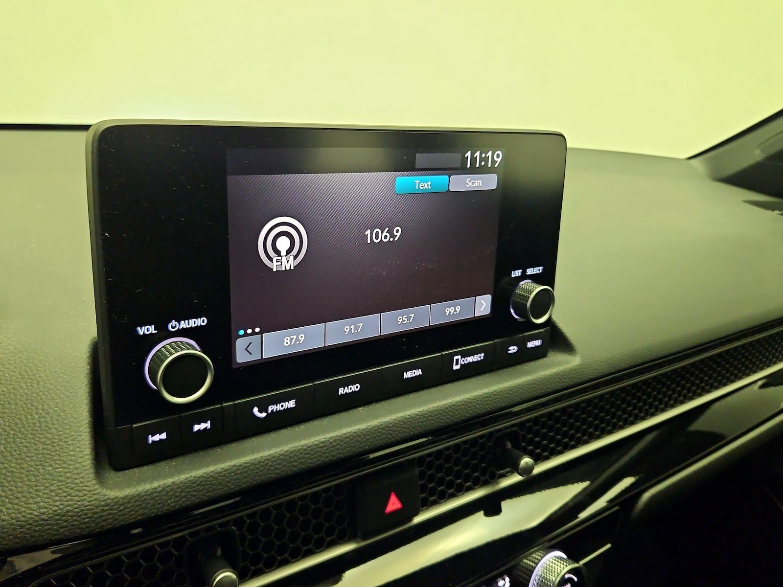 2024 Honda Civic Sport - Photo 16