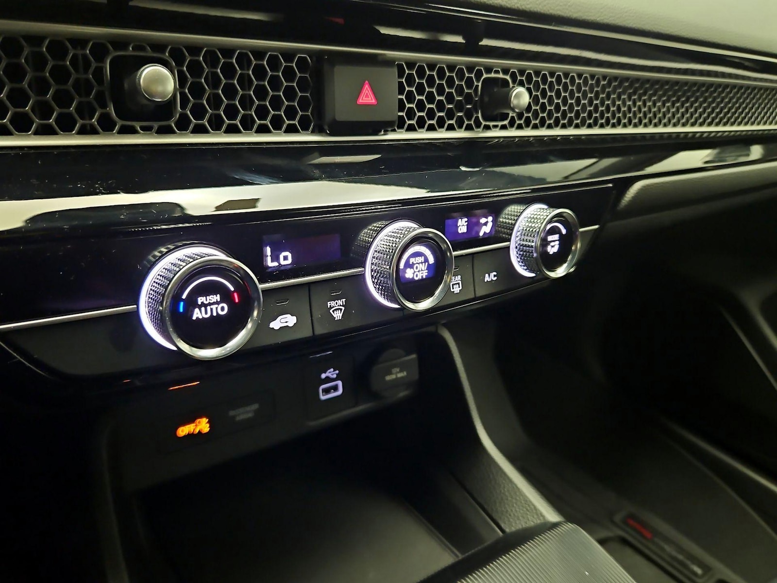 2024 Honda Civic Sport - Photo 17
