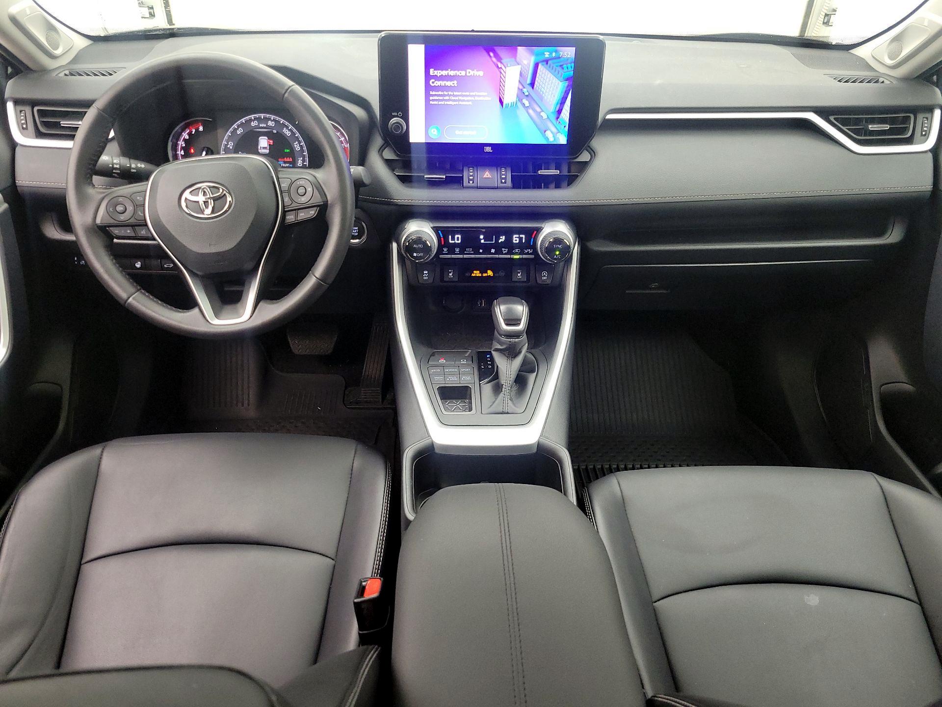 Thumbnail: 2025 Toyota RAV4 - 9