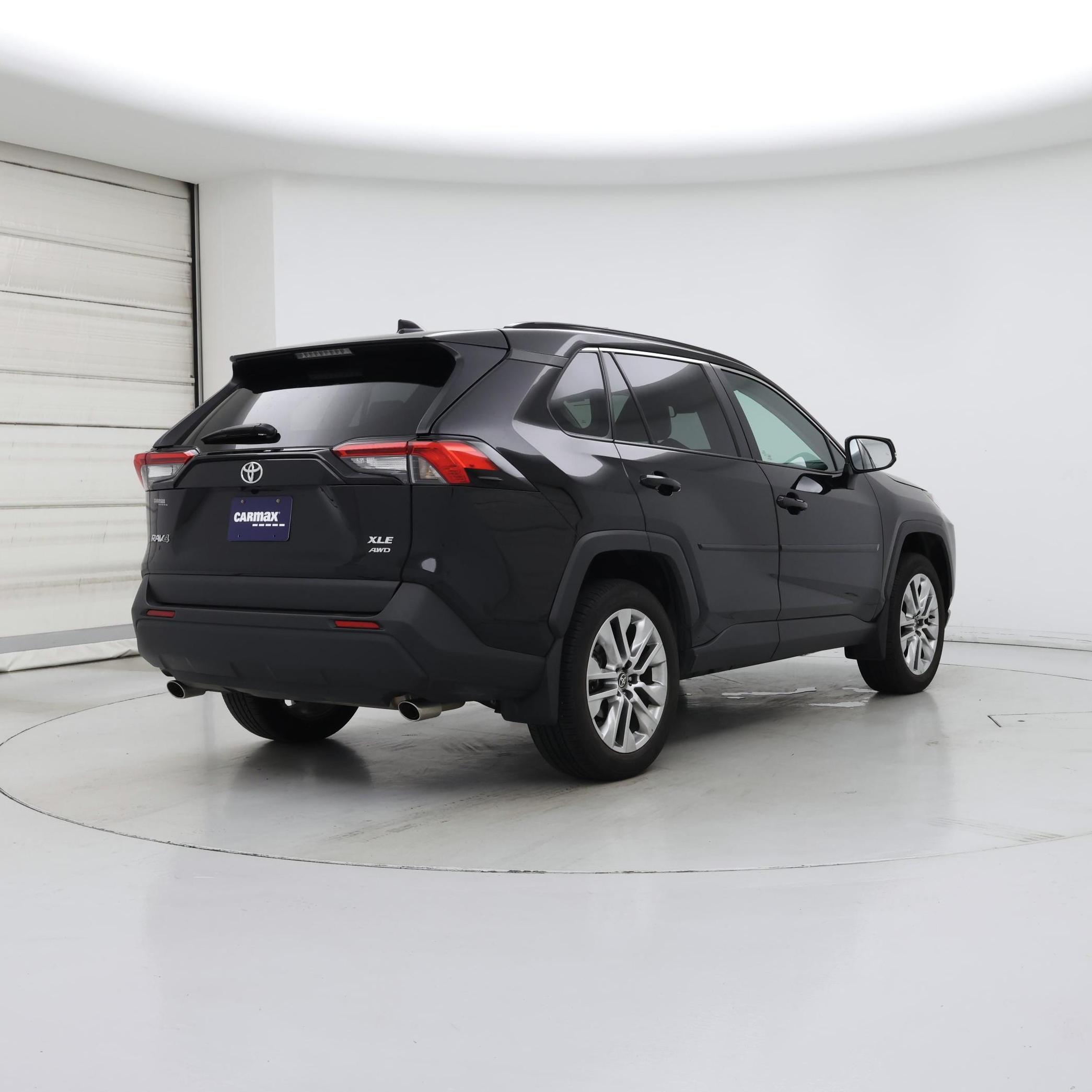 Thumbnail: 2025 Toyota RAV4 - 8
