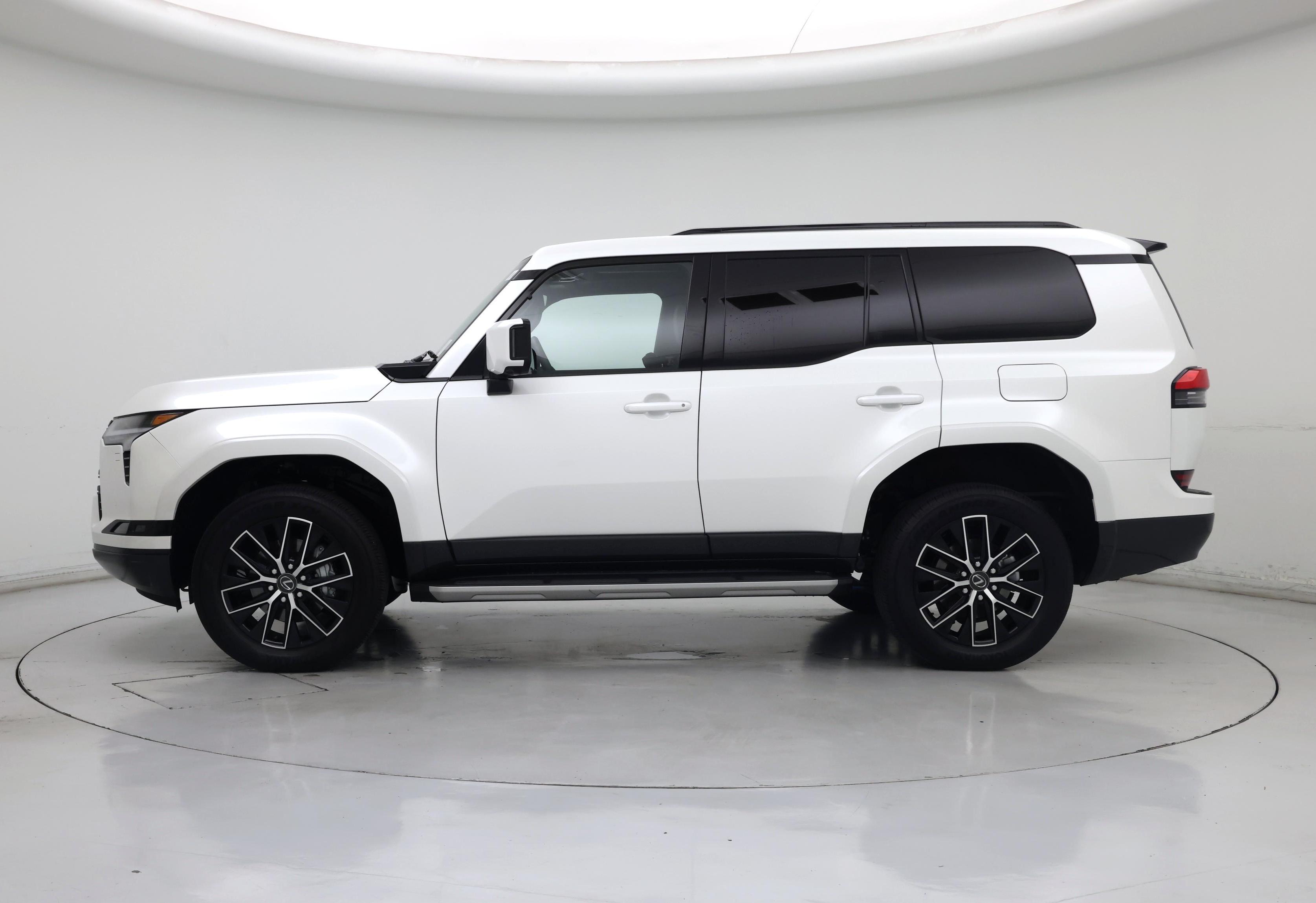Thumbnail: 2026 Lexus GX - 3