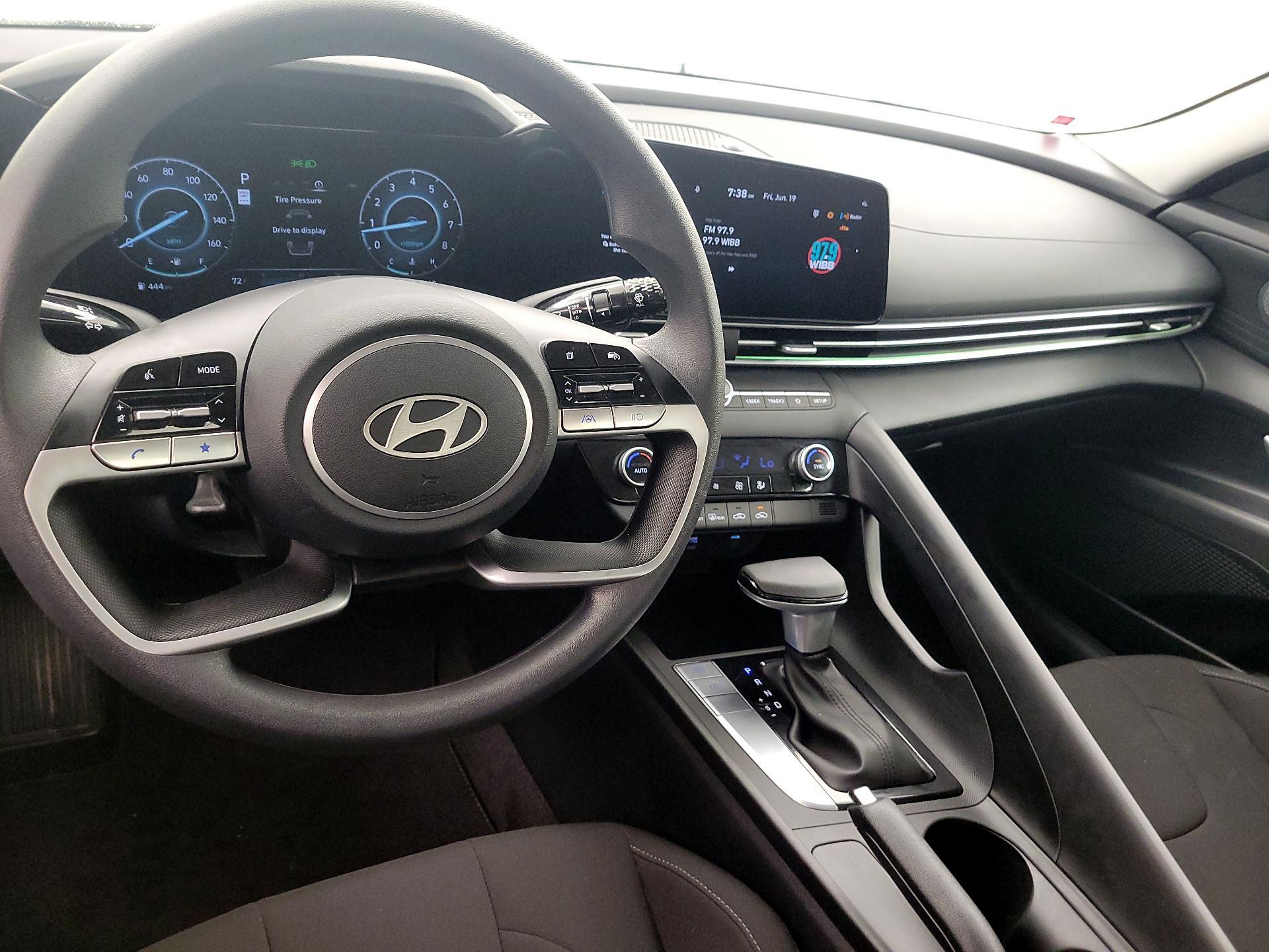 Thumbnail: 2024 Hyundai Elantra - 9