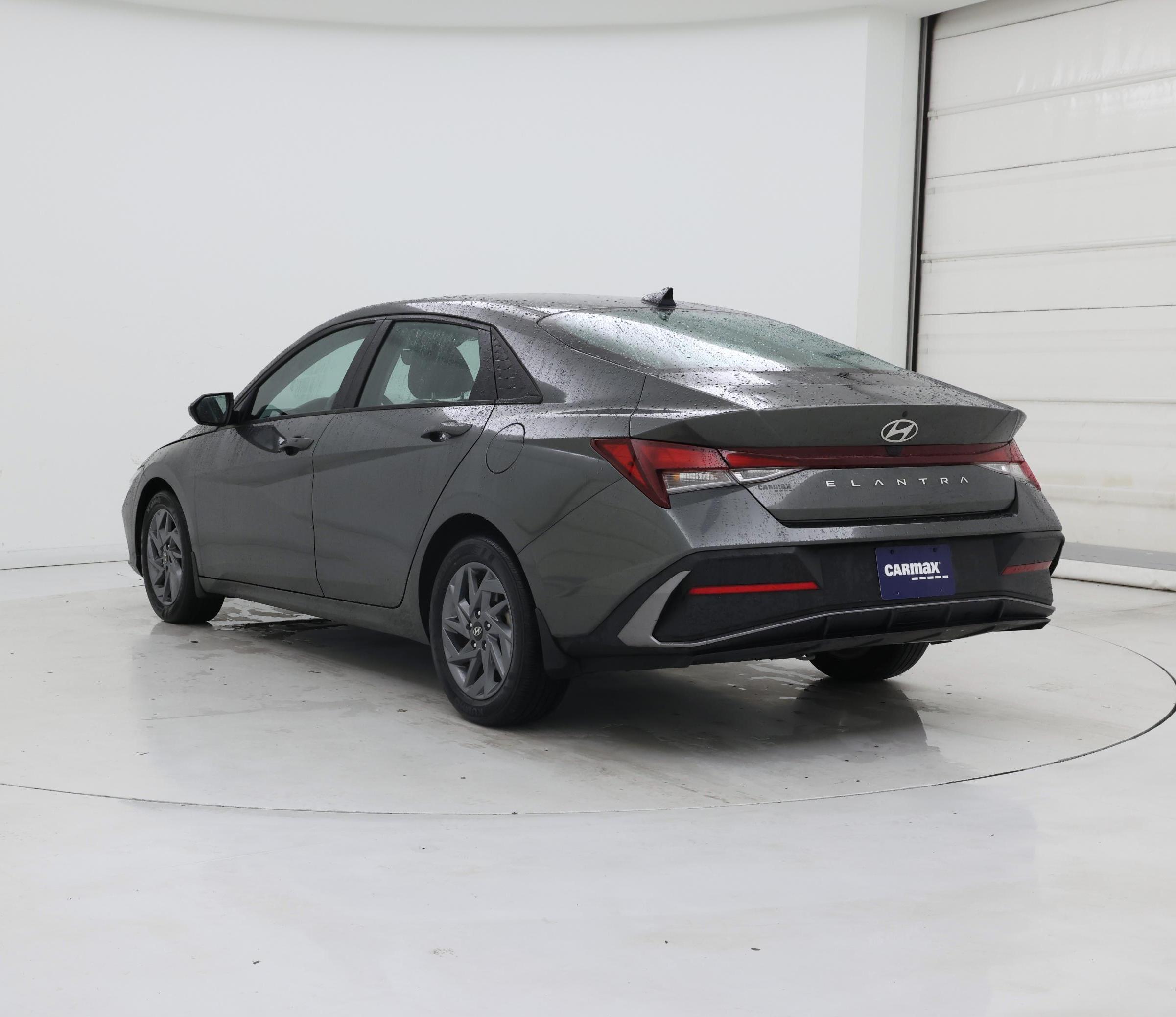 Thumbnail: 2024 Hyundai Elantra - 2