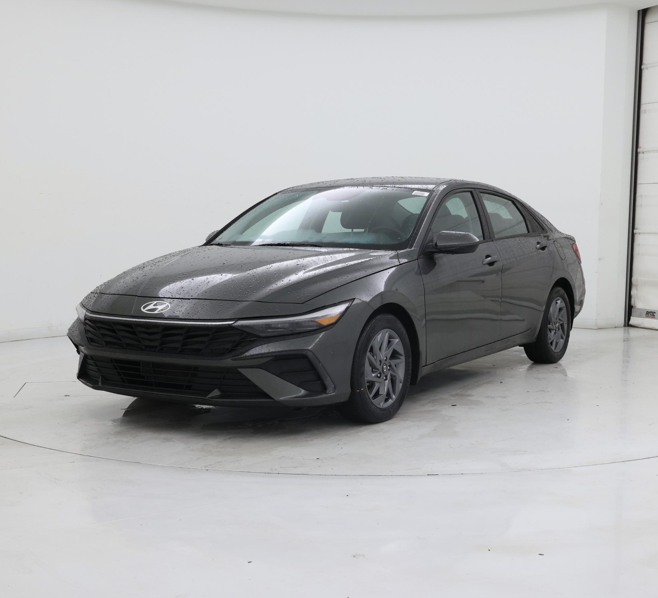 Thumbnail: 2024 Hyundai Elantra - 4