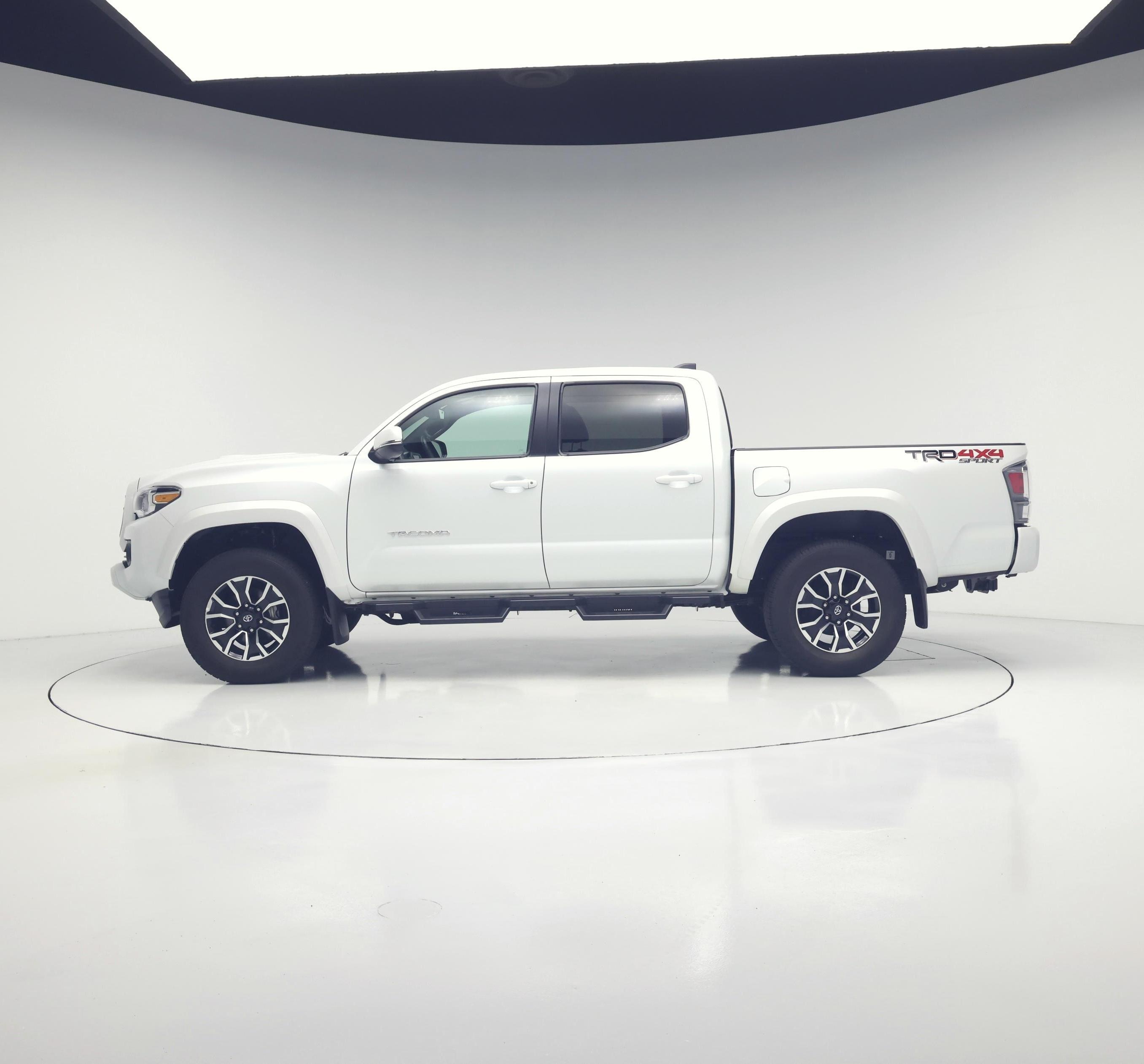 Thumbnail: 2022 Toyota Tacoma - 3