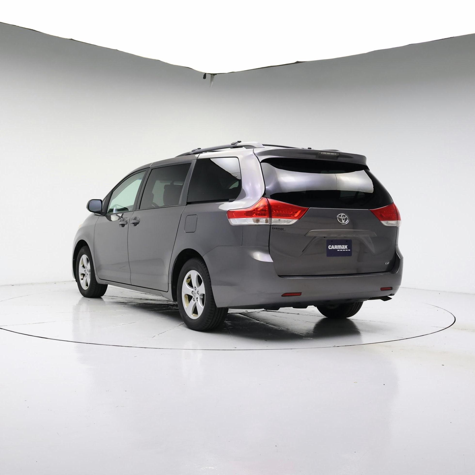 Thumbnail: 2014 Toyota Sienna - 2