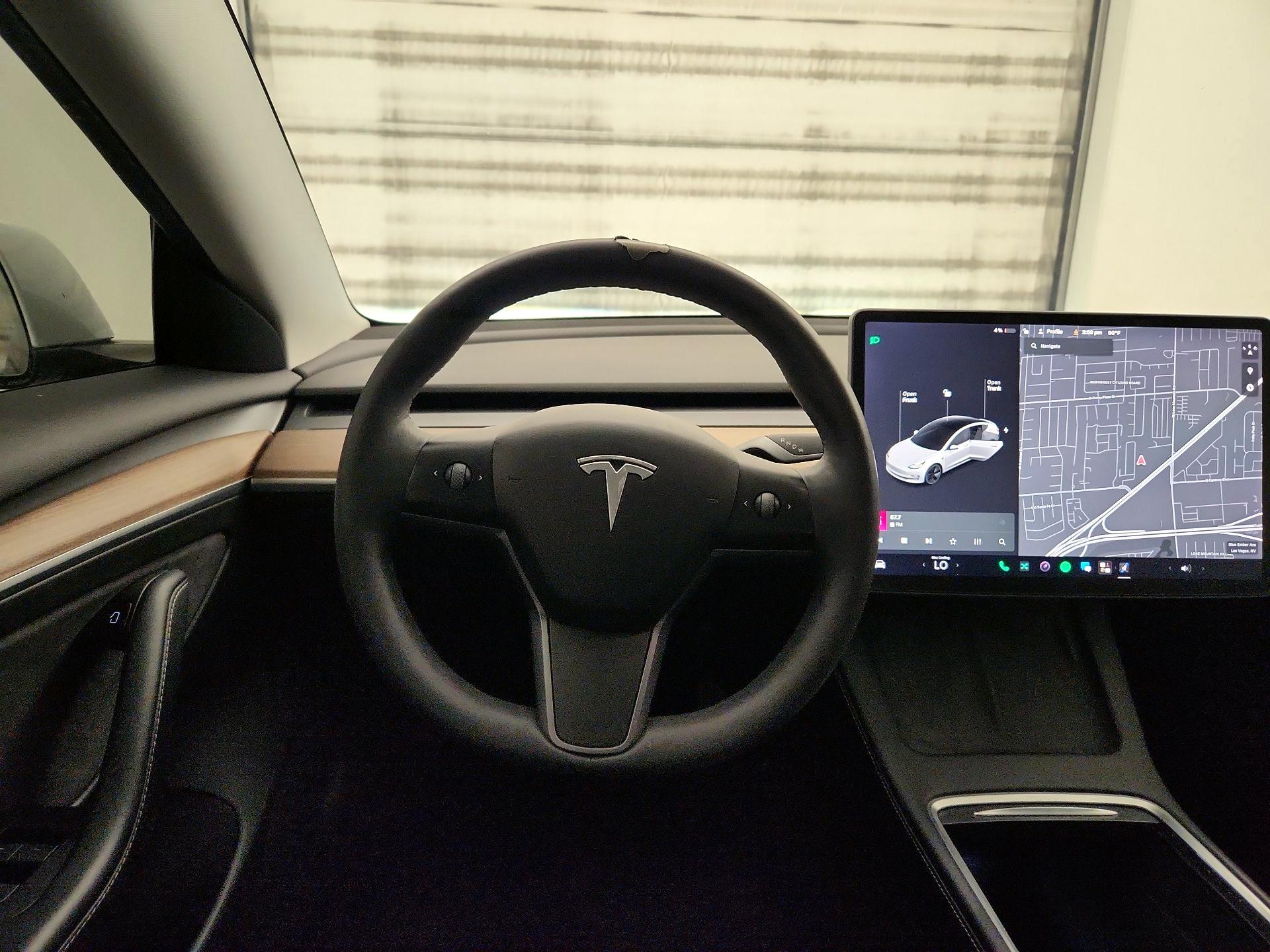 Thumbnail: 2022 Tesla Model 3 - 10