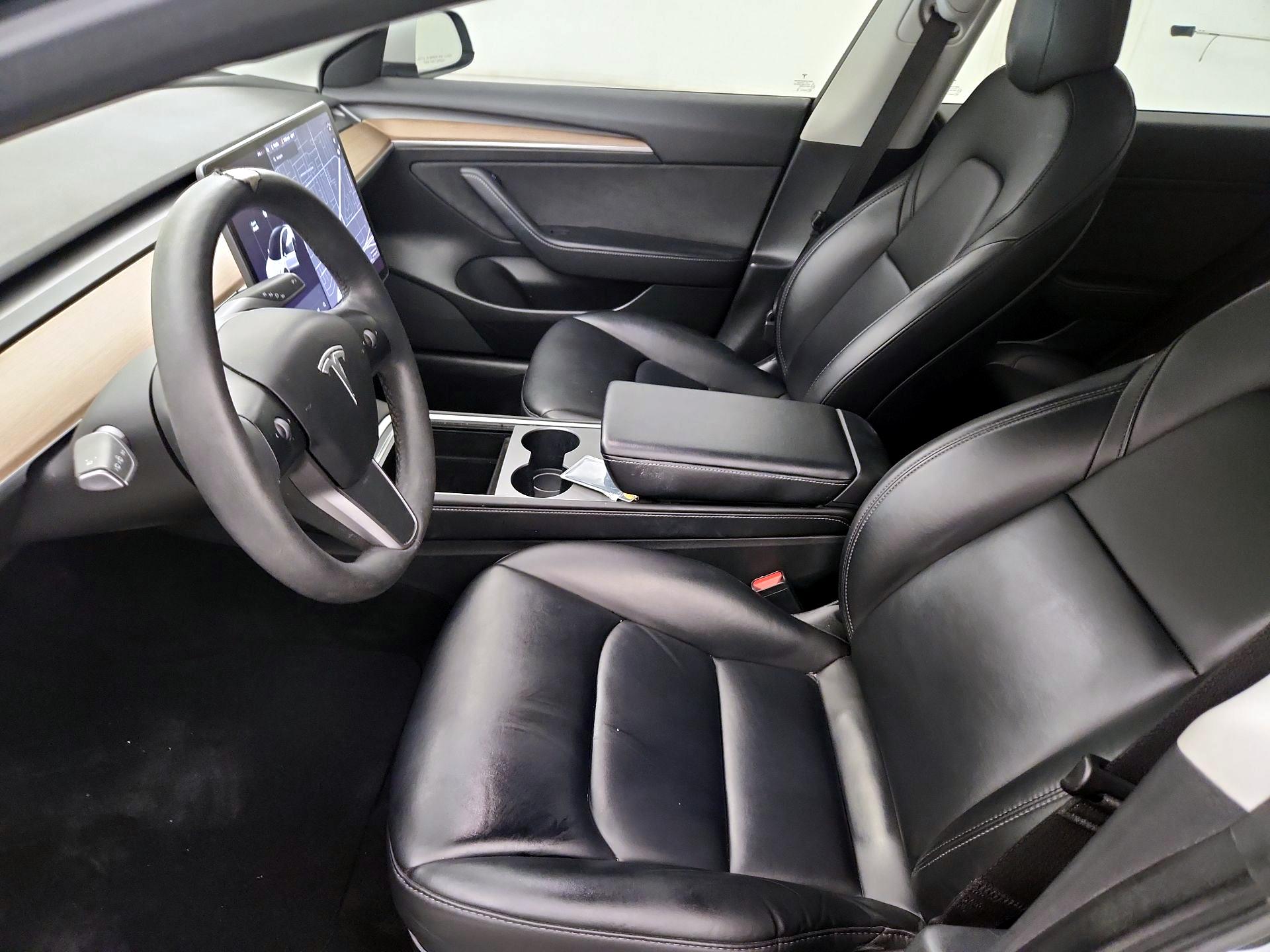 Thumbnail: 2022 Tesla Model 3 - 11