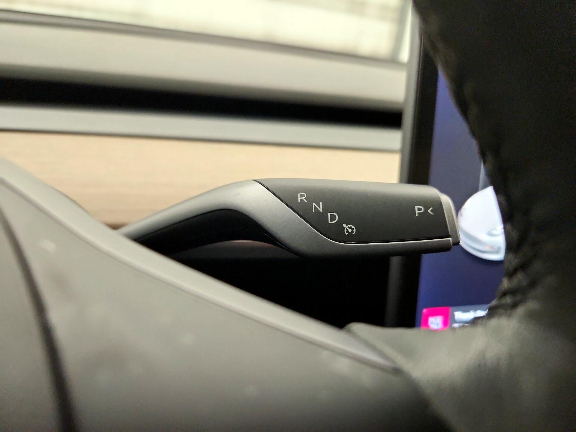 Thumbnail: 2022 Tesla Model 3 - 17