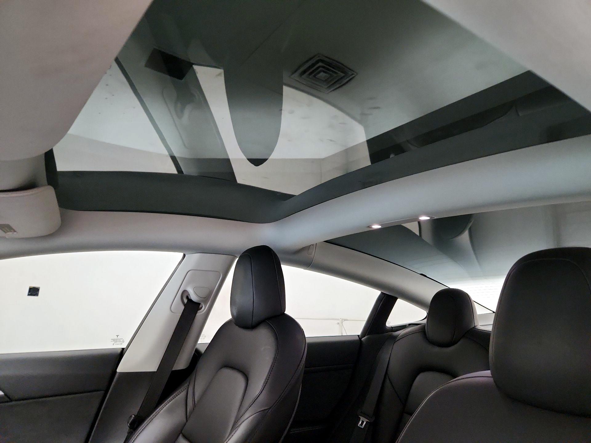 Thumbnail: 2022 Tesla Model 3 - 18