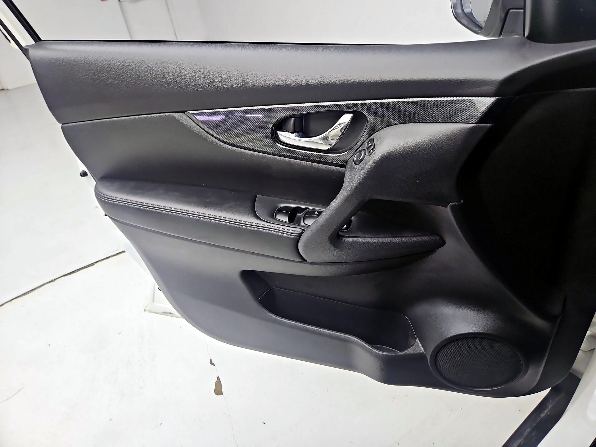 Thumbnail: 2014 Nissan Rogue - 12